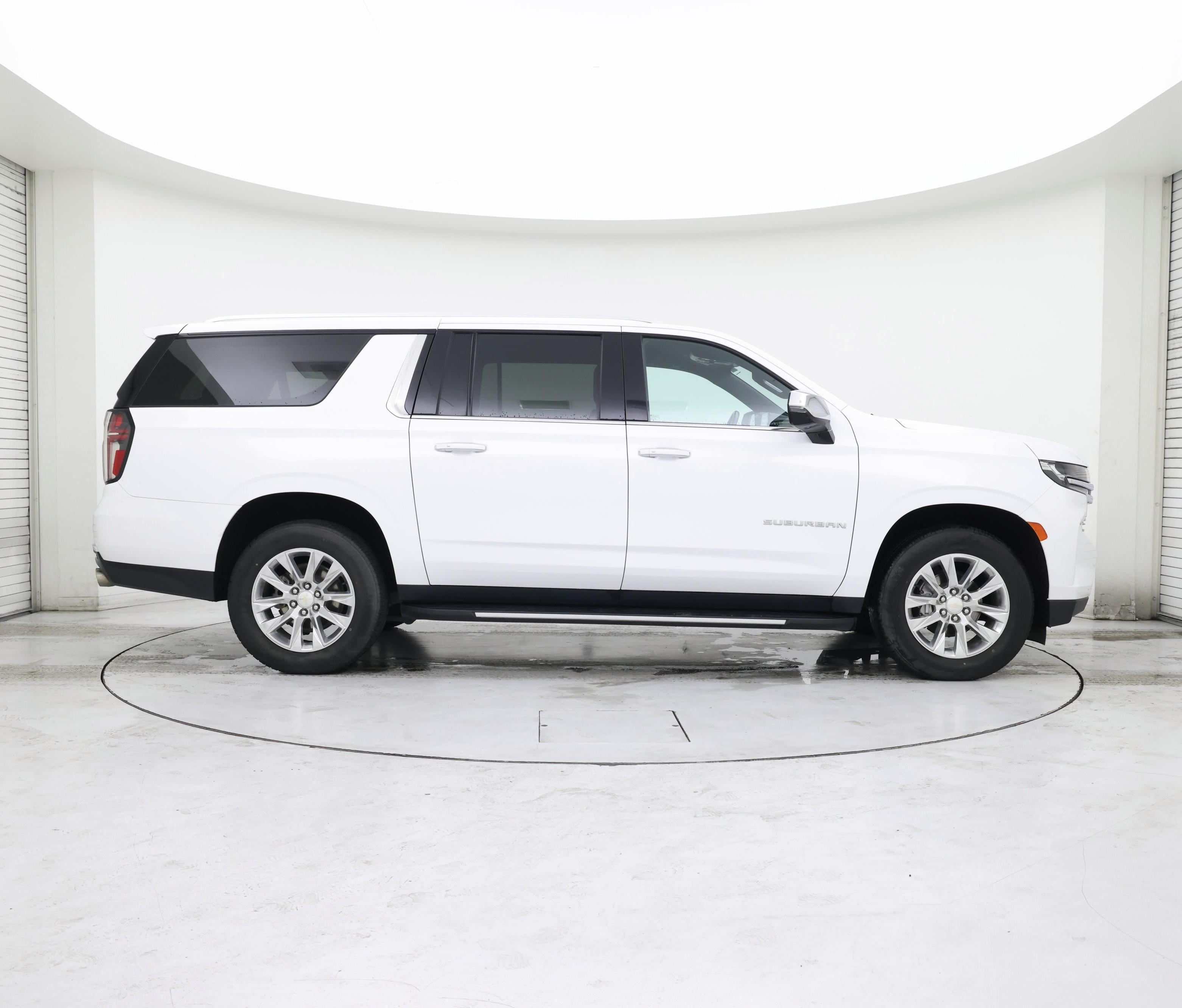 Thumbnail: 2023 Chevrolet Suburban - 7