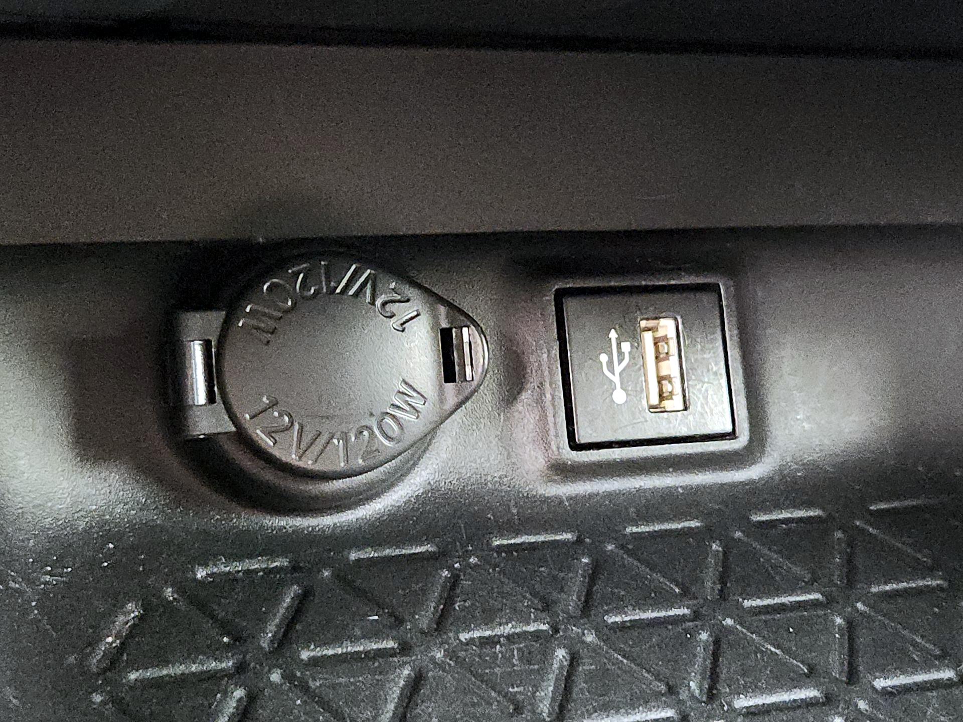 Thumbnail: 2024 Toyota RAV4 - 18