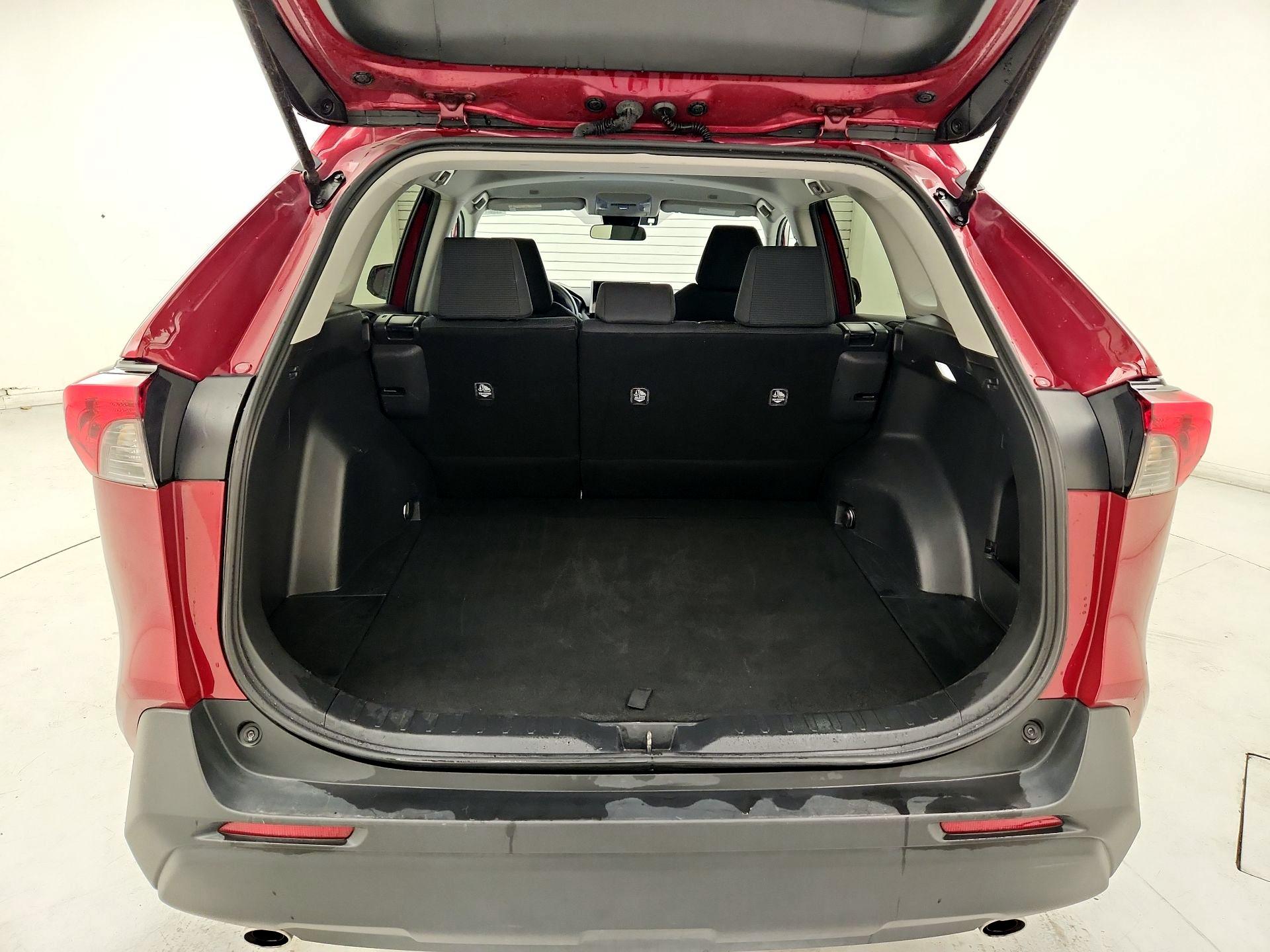 Thumbnail: 2024 Toyota RAV4 - 20