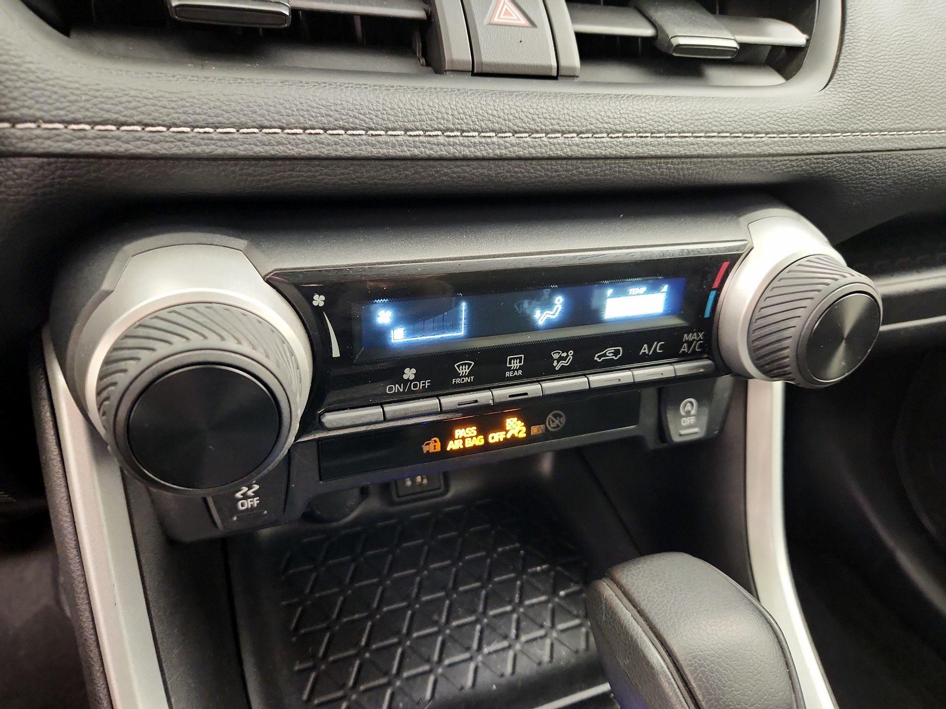 Thumbnail: 2024 Toyota RAV4 - 16