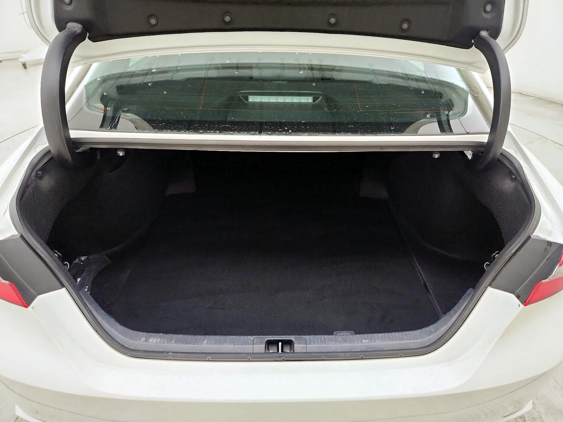 Thumbnail: 2024 Toyota Camry - 20