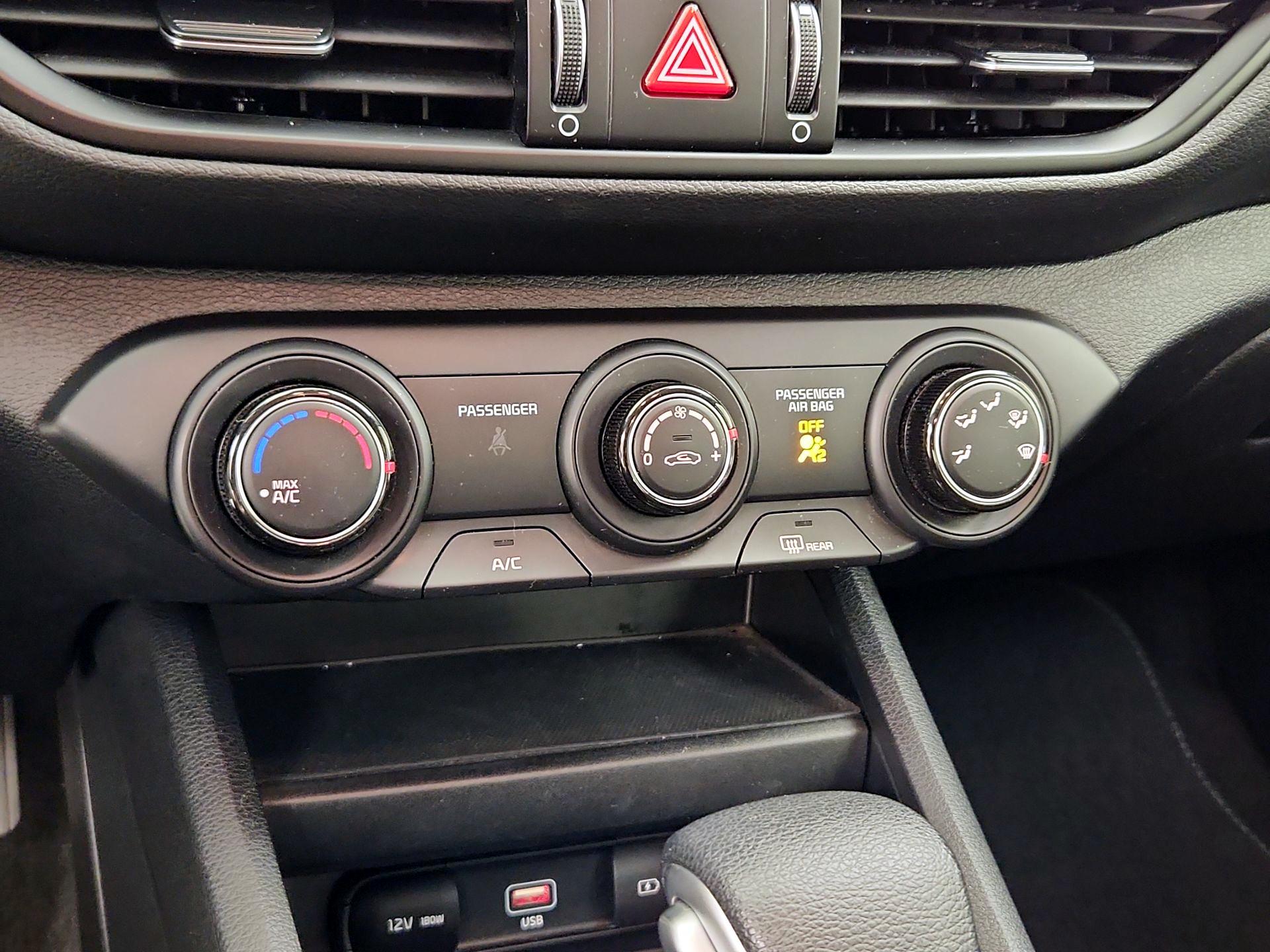 Thumbnail: 2024 Kia Forte - 16