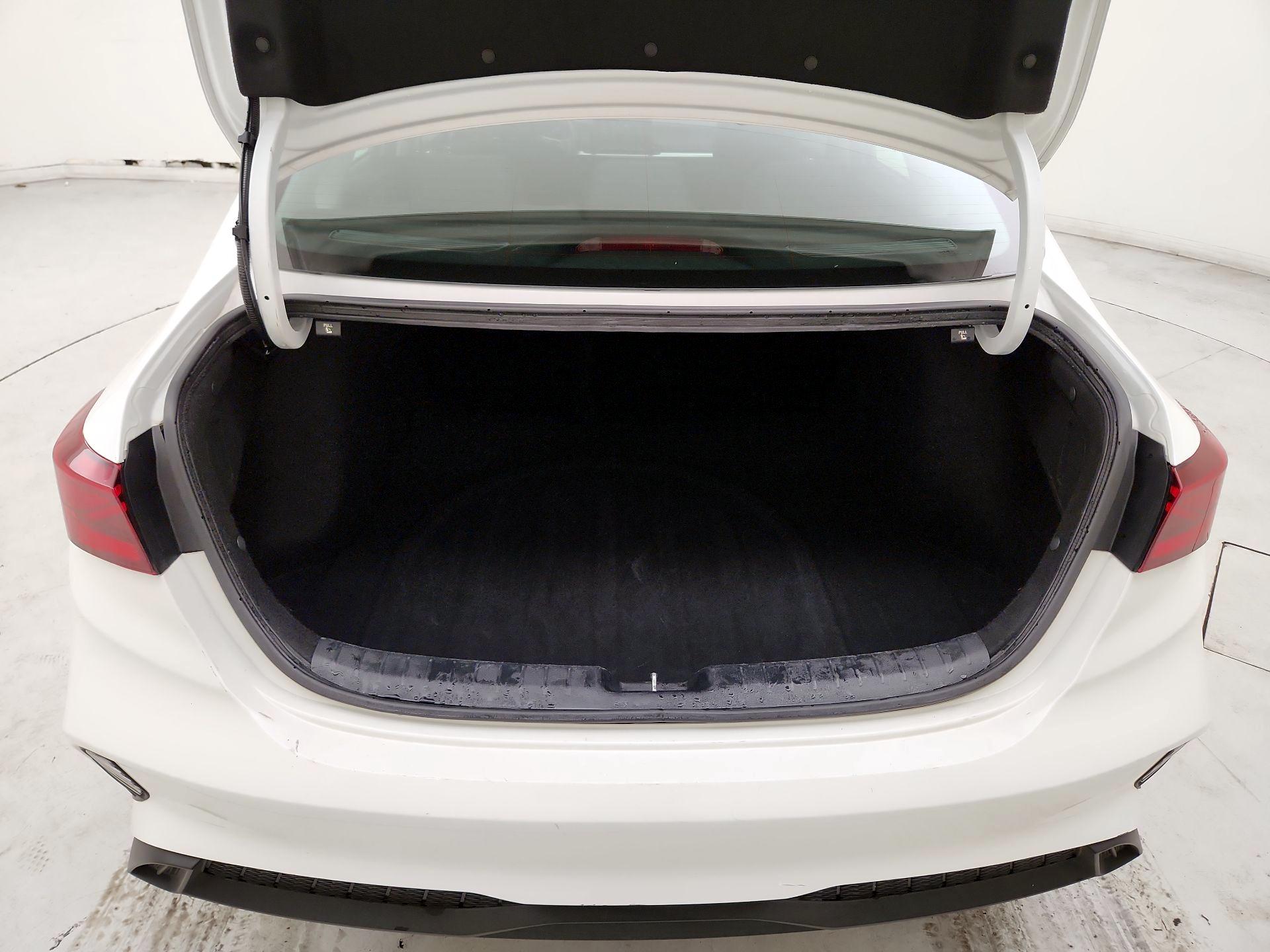 Thumbnail: 2024 Kia Forte - 20