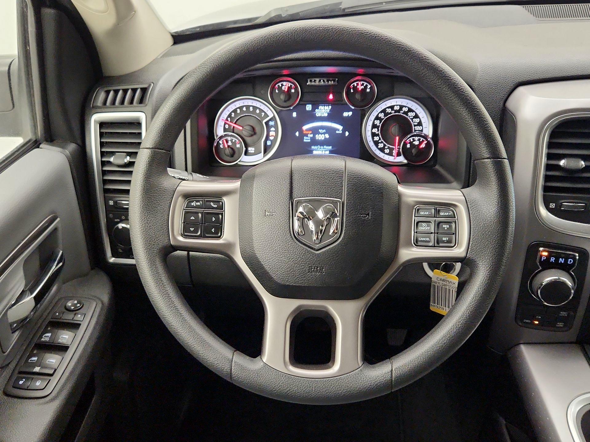 Thumbnail: 2023 RAM 1500 Classic - 10