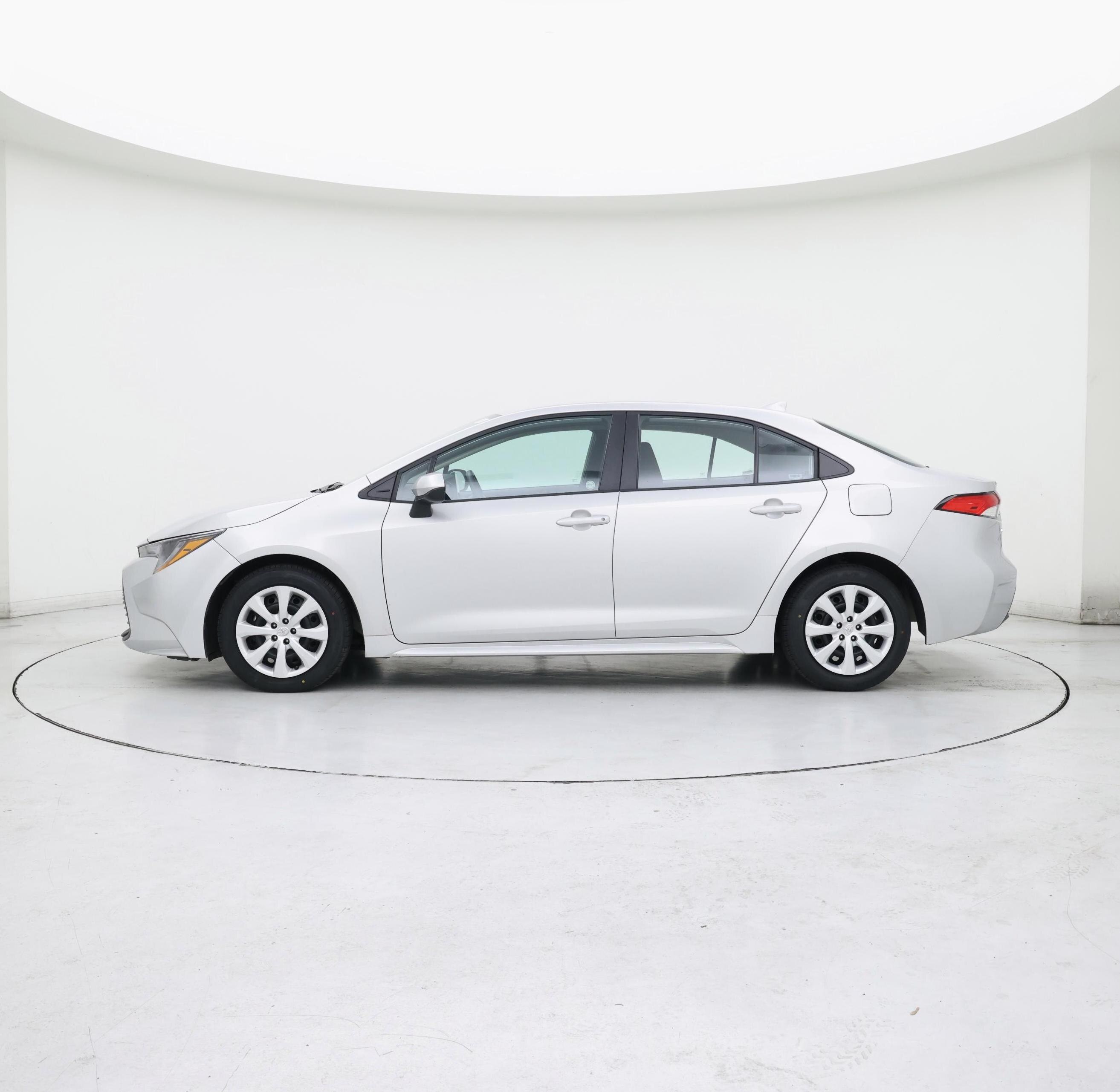 Thumbnail: 2024 Toyota Corolla - 3