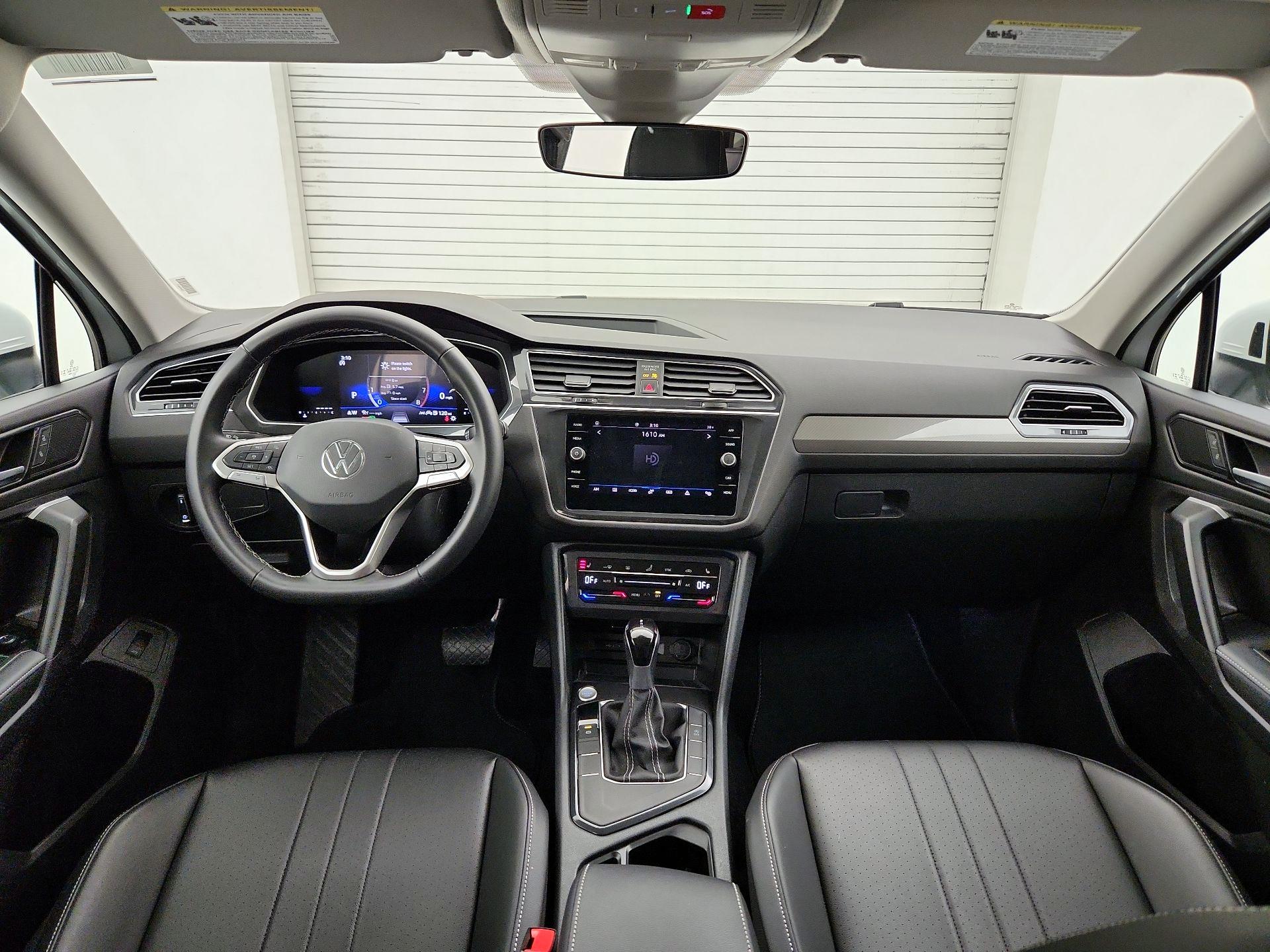 Thumbnail: 2024 Volkswagen Tiguan - 9