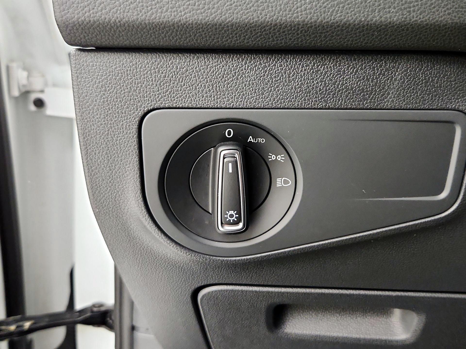 Thumbnail: 2024 Volkswagen Tiguan - 13