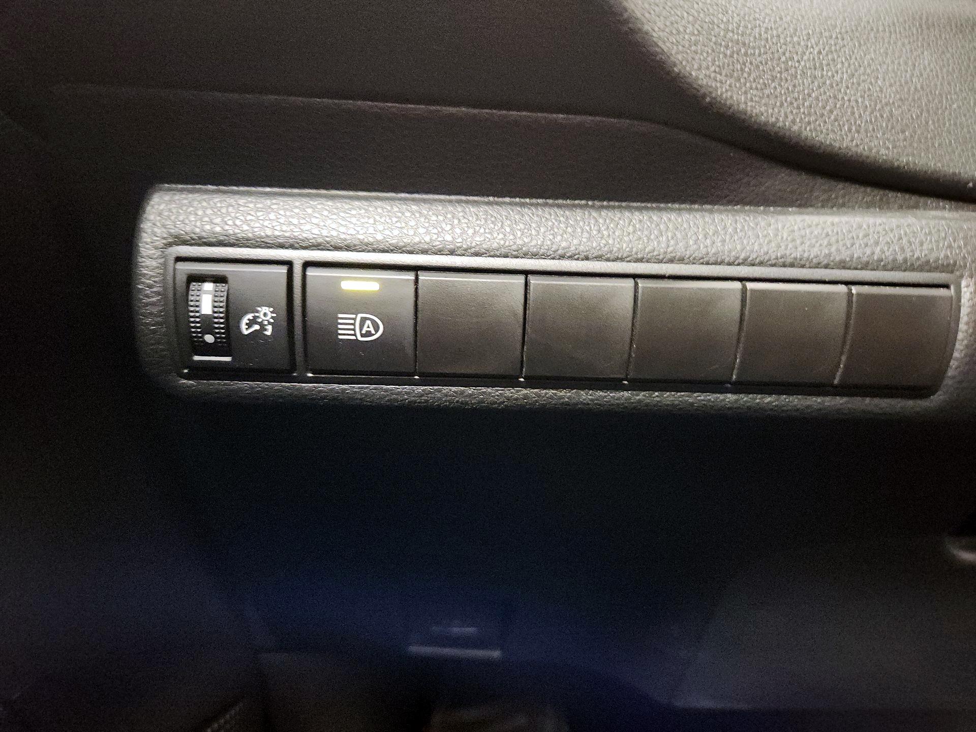 Thumbnail: 2024 Toyota Corolla - 13