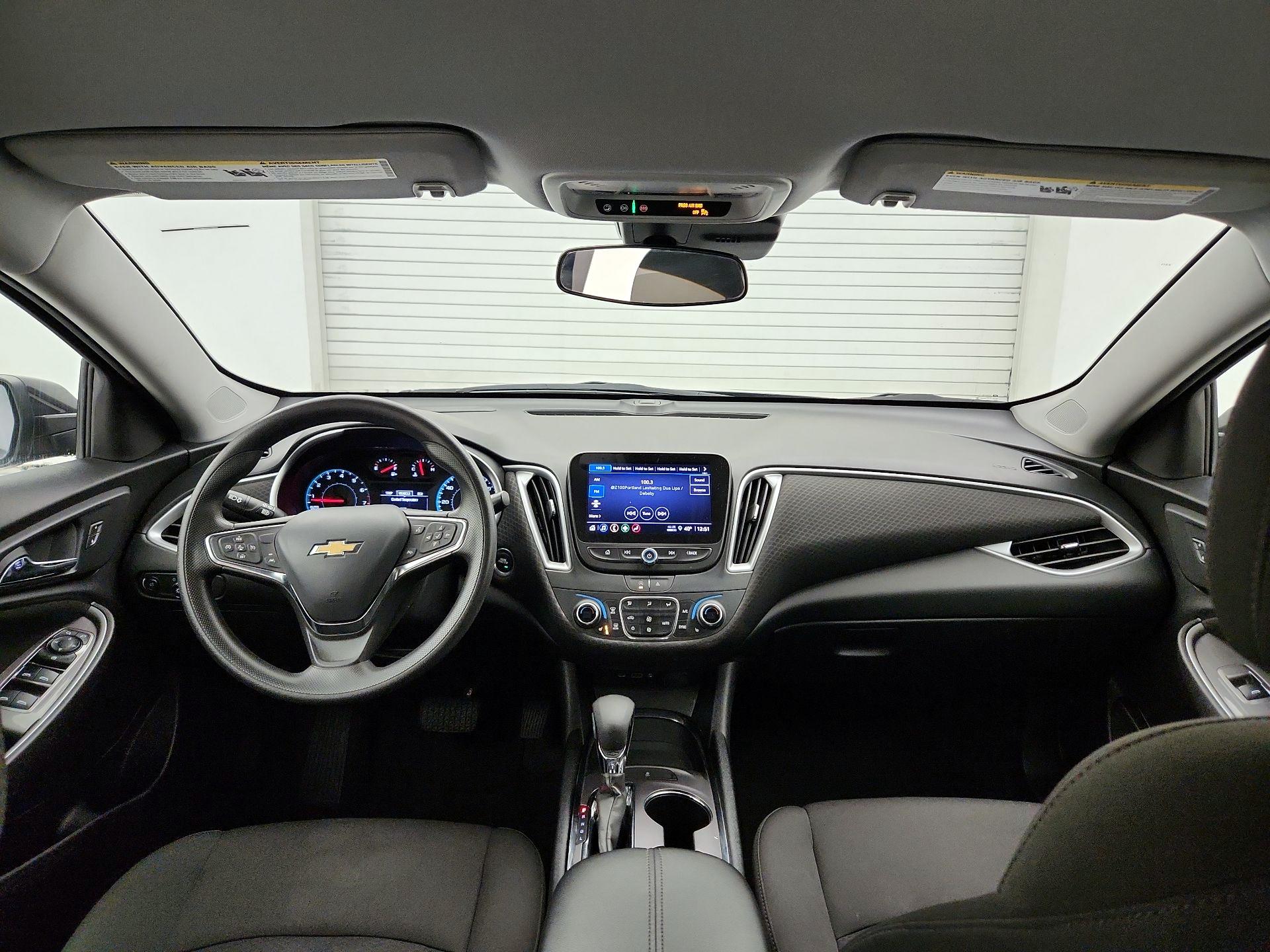 Thumbnail: 2023 Chevrolet Malibu - 9