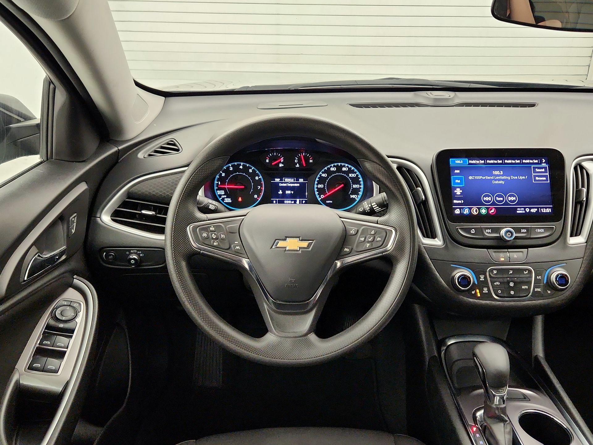 Thumbnail: 2023 Chevrolet Malibu - 10