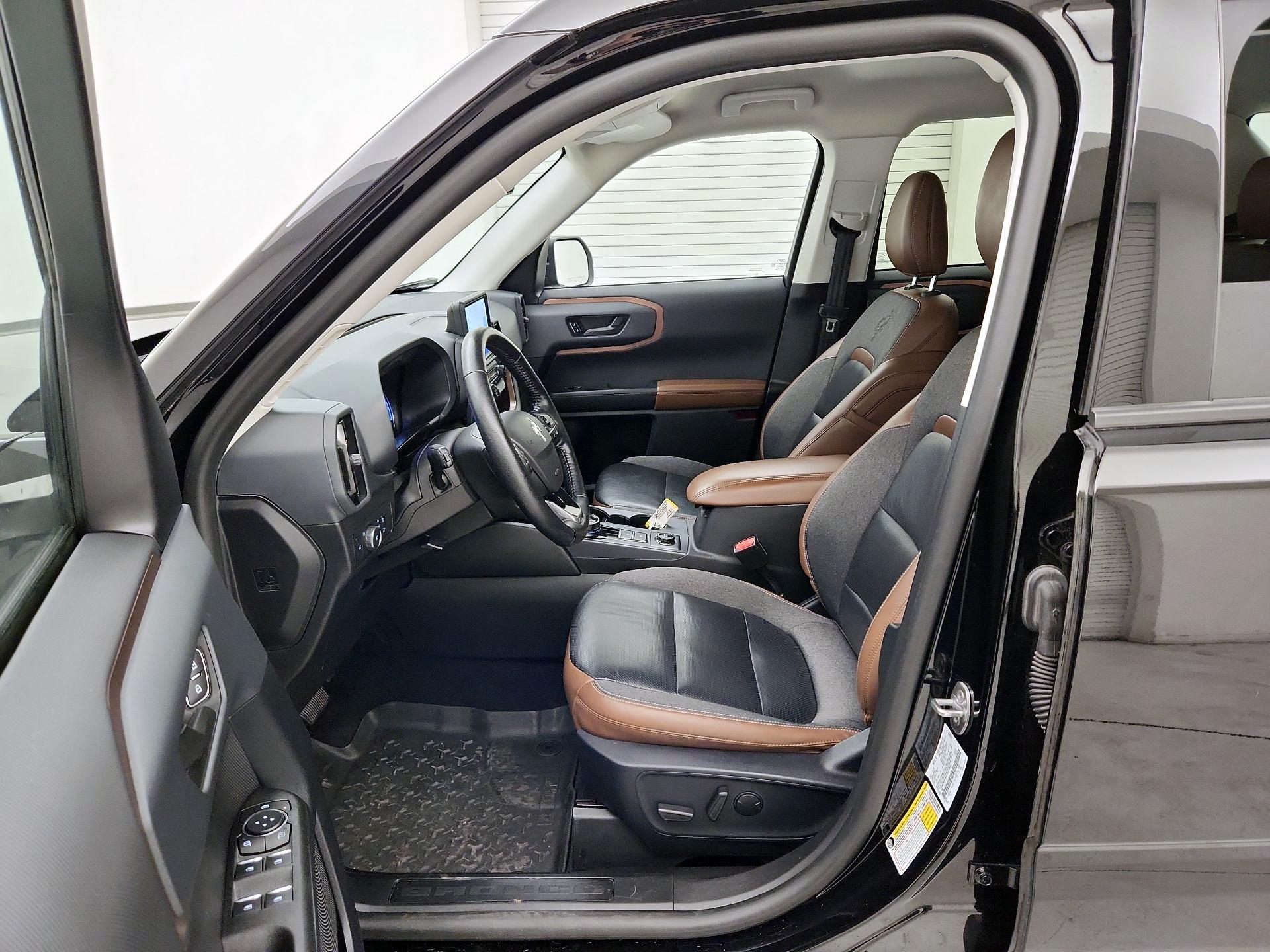 Thumbnail: 2021 Ford Bronco Sport - 11