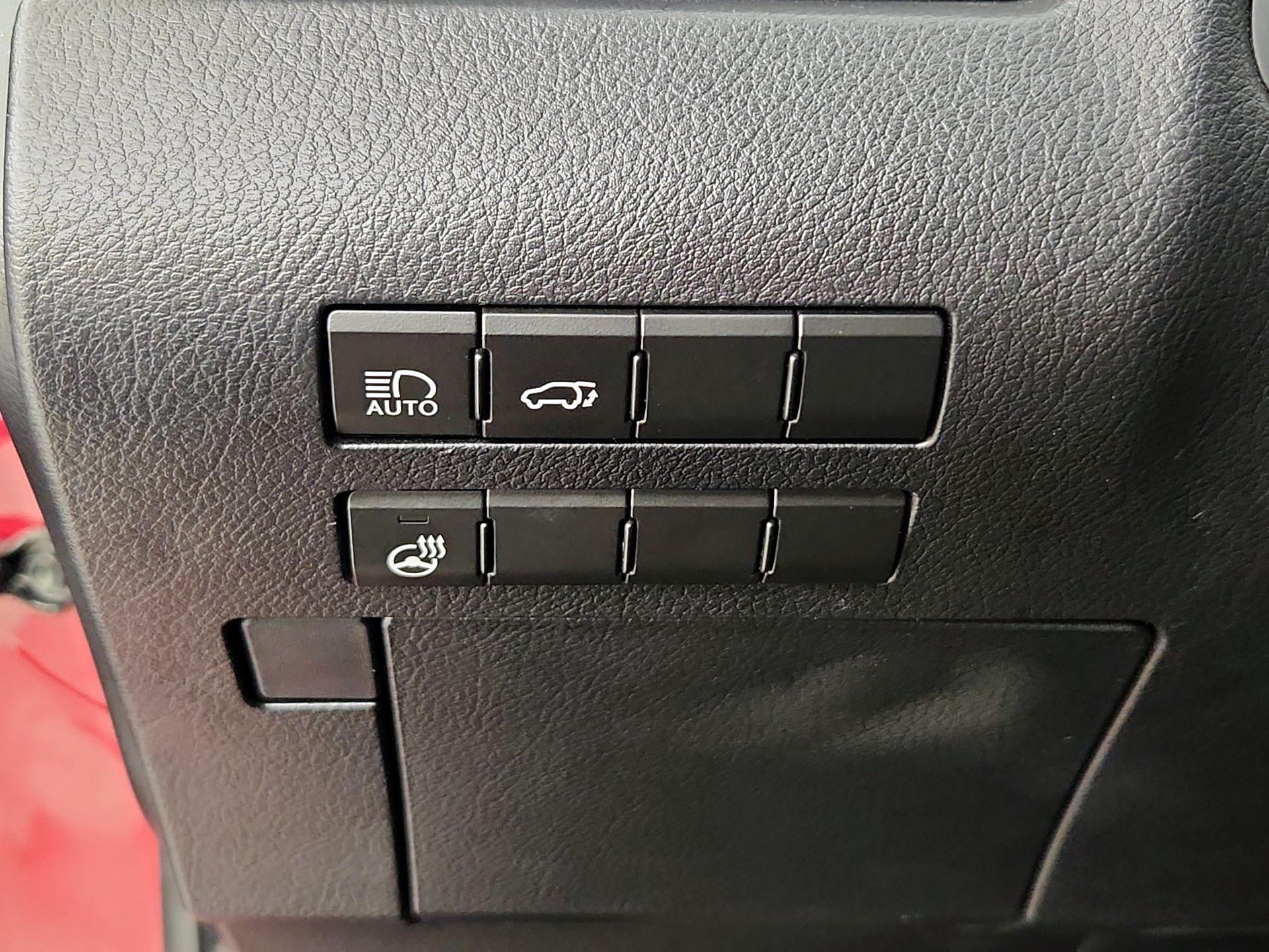 Thumbnail: 2016 Lexus RX - 12