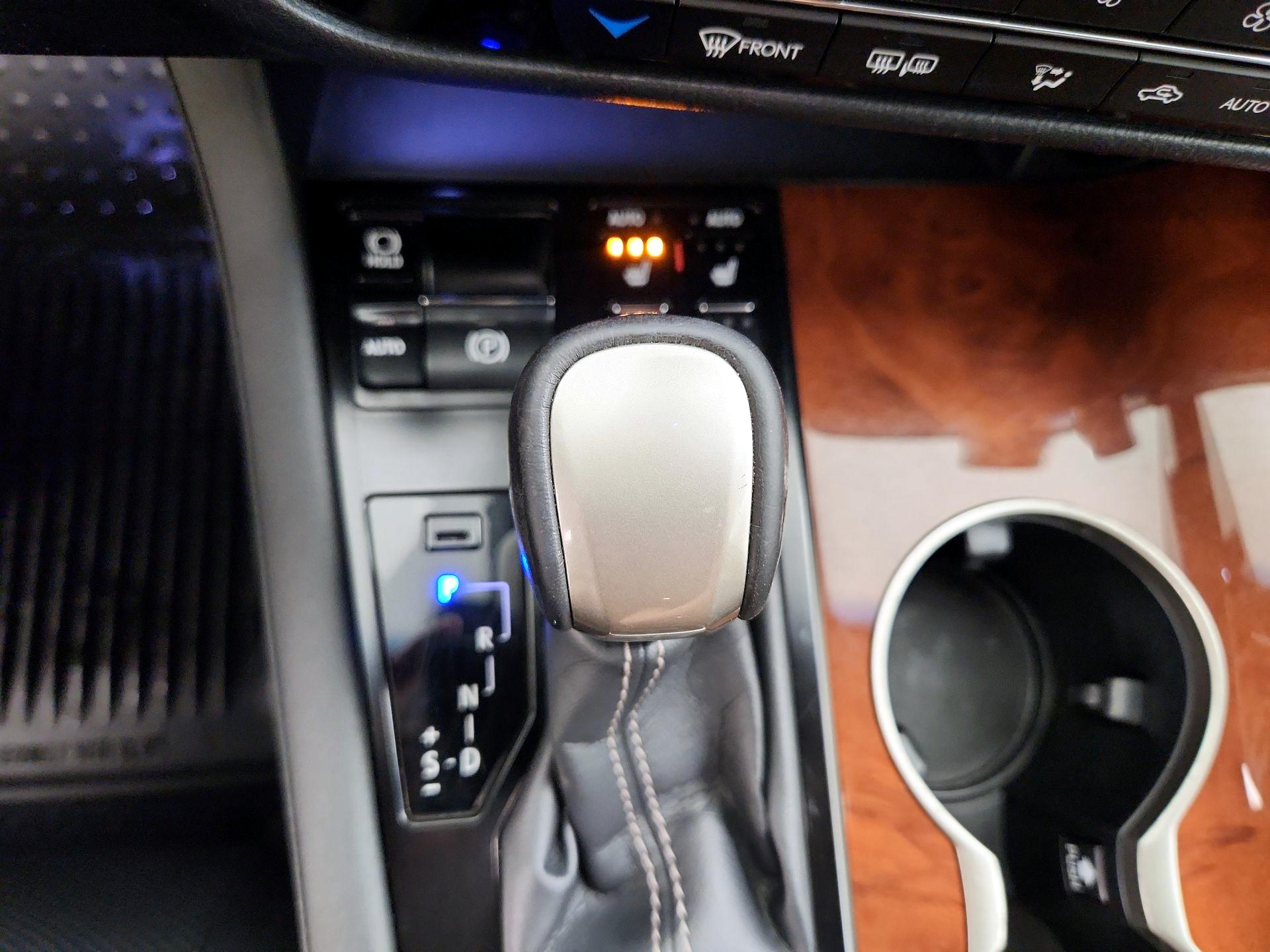 Thumbnail: 2016 Lexus RX - 17