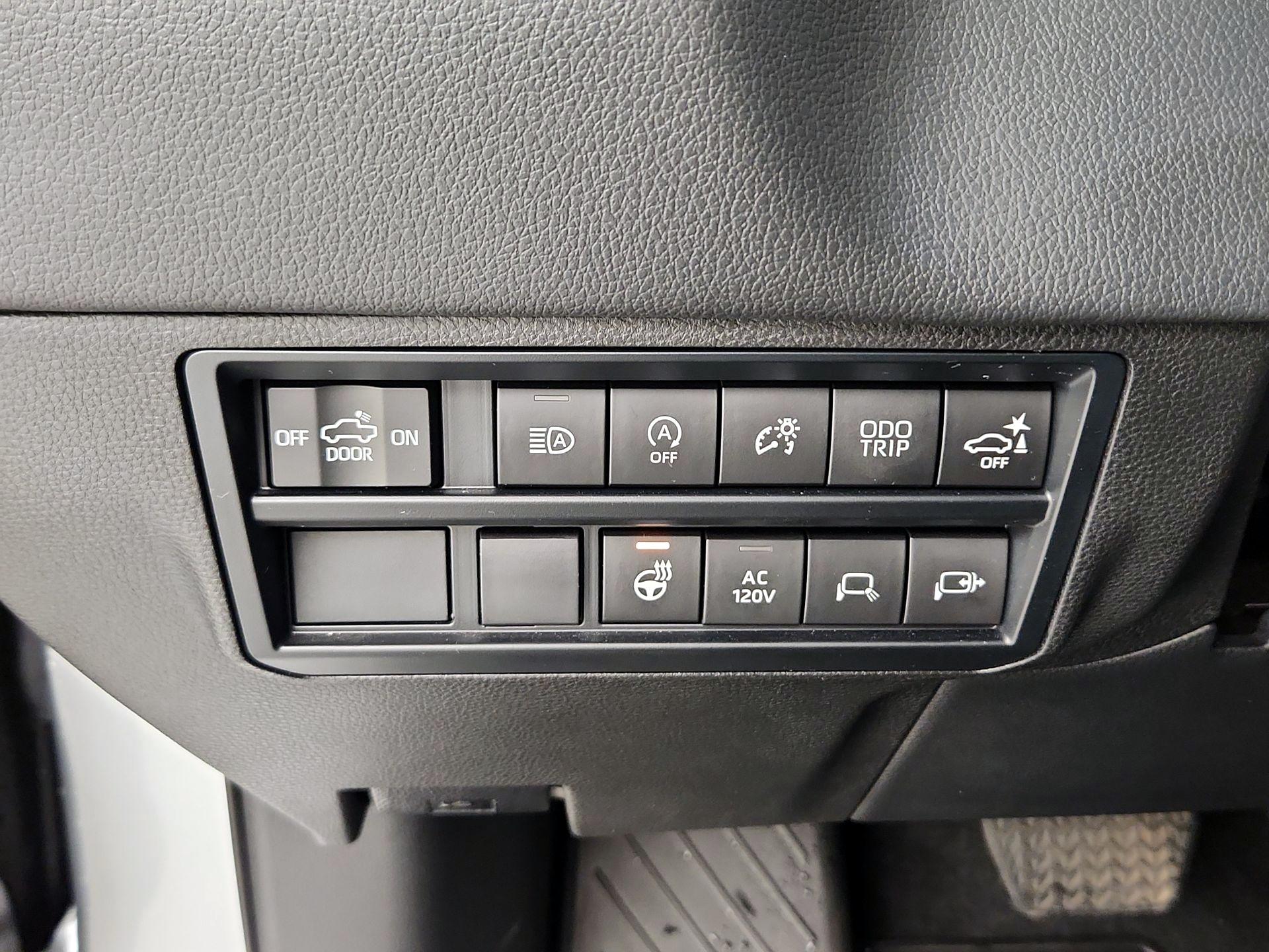 Thumbnail: 2023 Toyota Tundra - 13