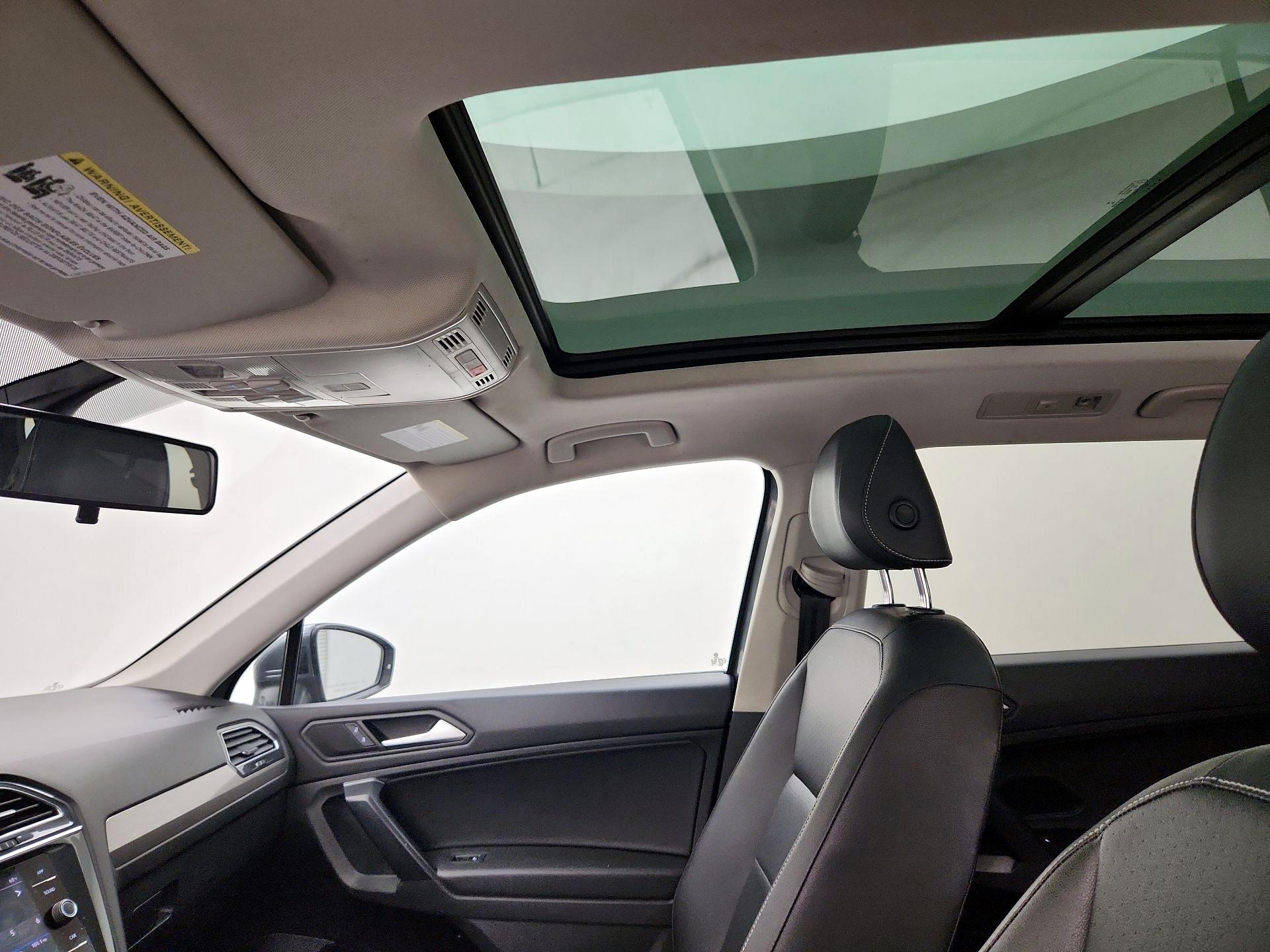 Thumbnail: 2021 Volkswagen Tiguan - 19