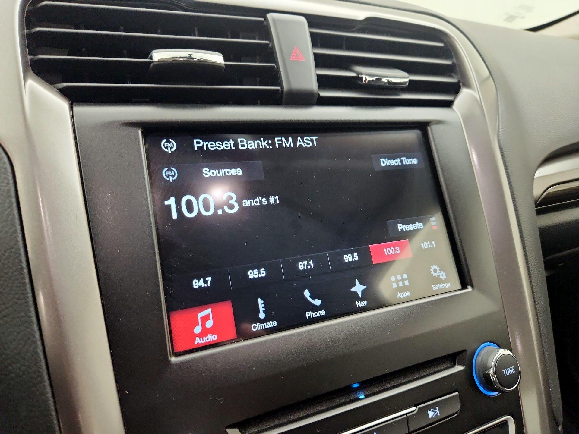 Thumbnail: 2018 Ford Fusion - 16