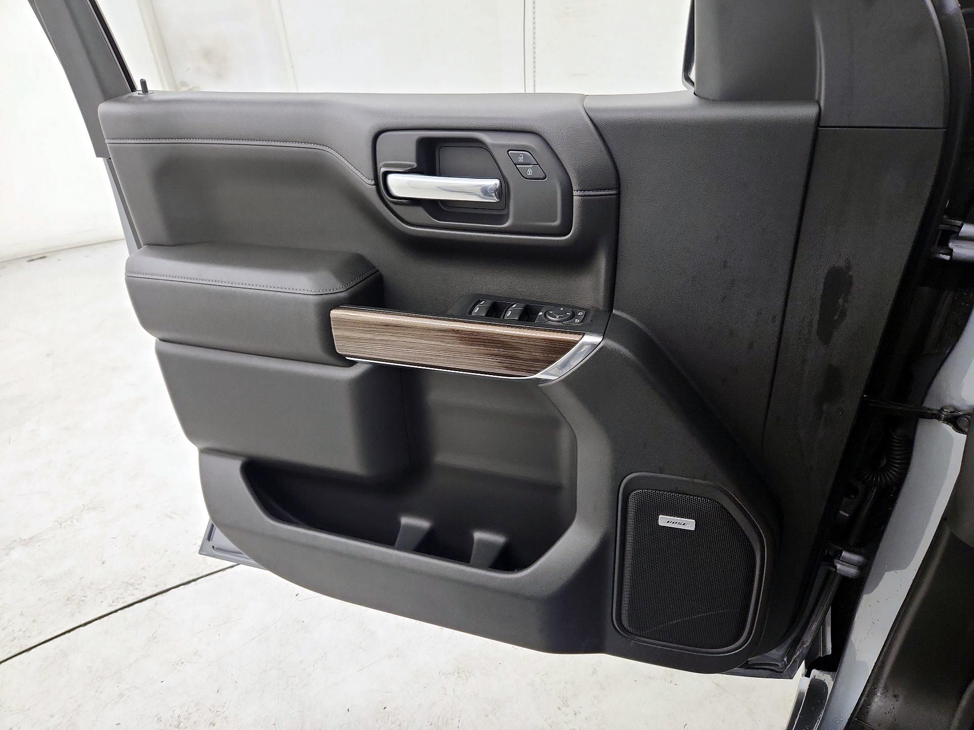 Thumbnail: 2022 Chevrolet Silverado 1500 - 12