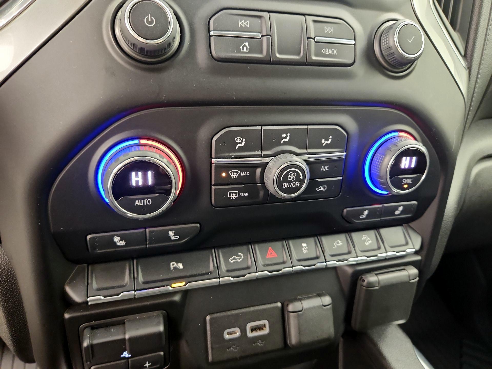 Thumbnail: 2022 Chevrolet Silverado 1500 - 16