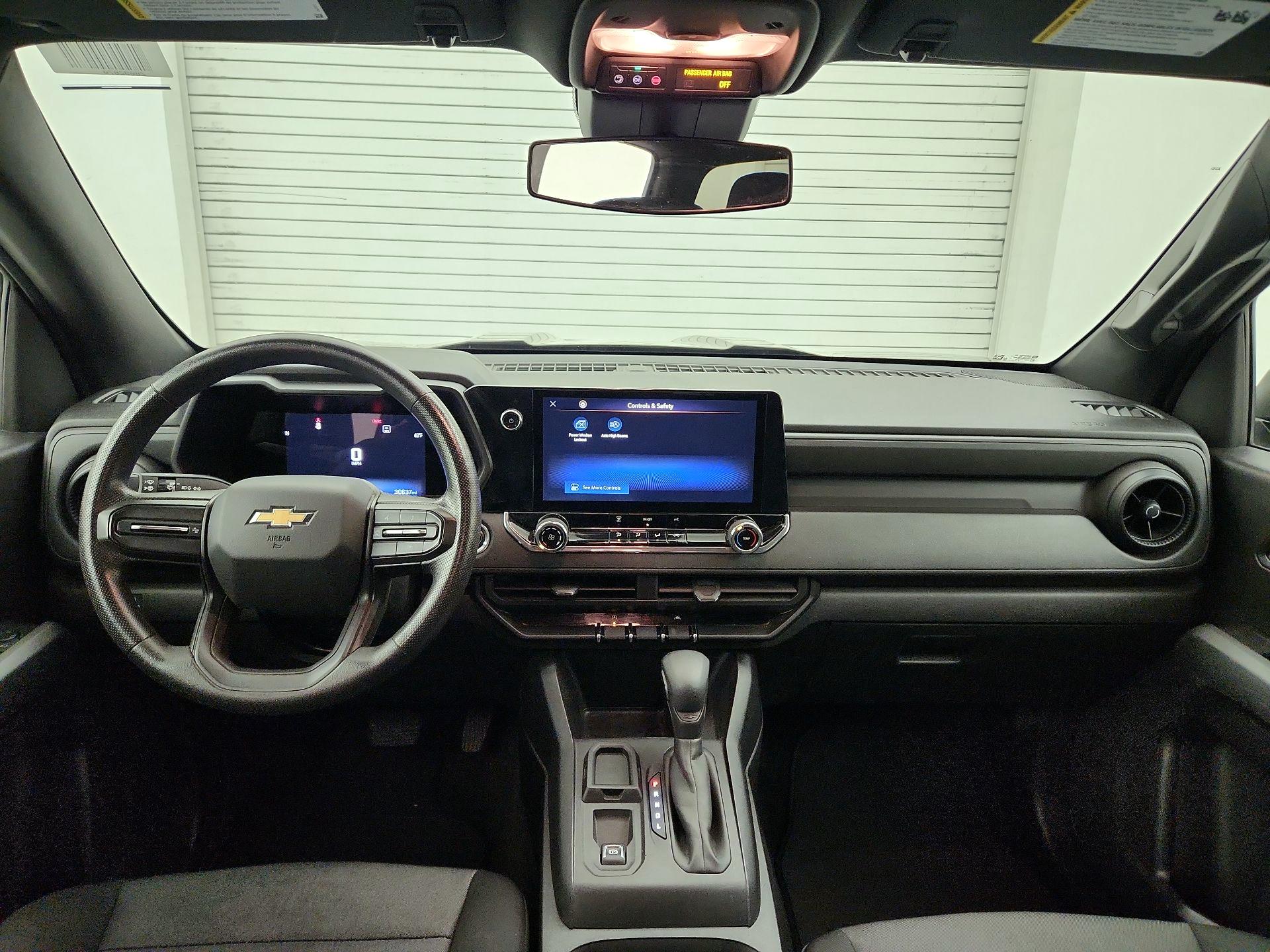 Thumbnail: 2023 Chevrolet Colorado - 9