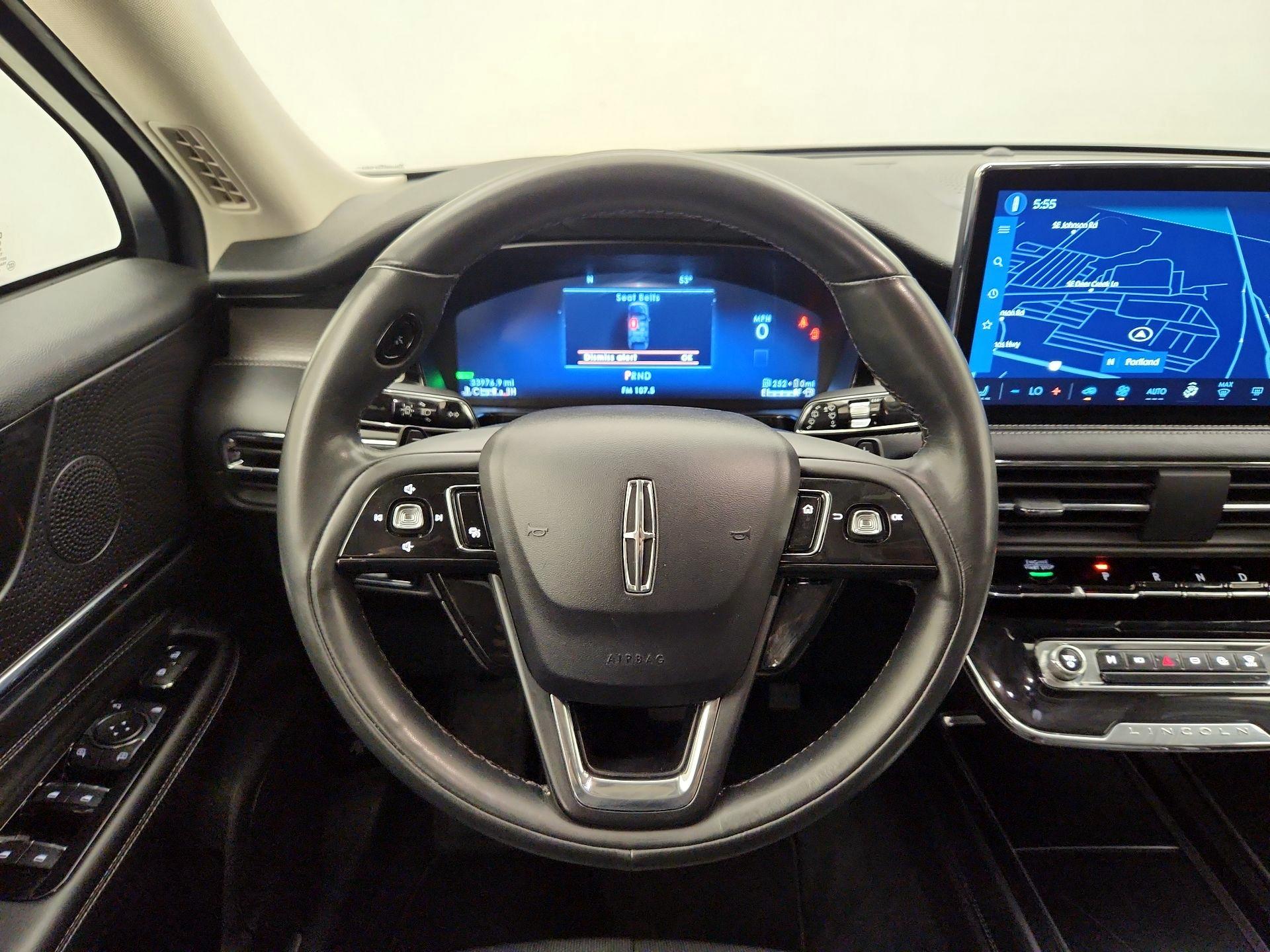 Thumbnail: 2023 Lincoln Corsair - 10