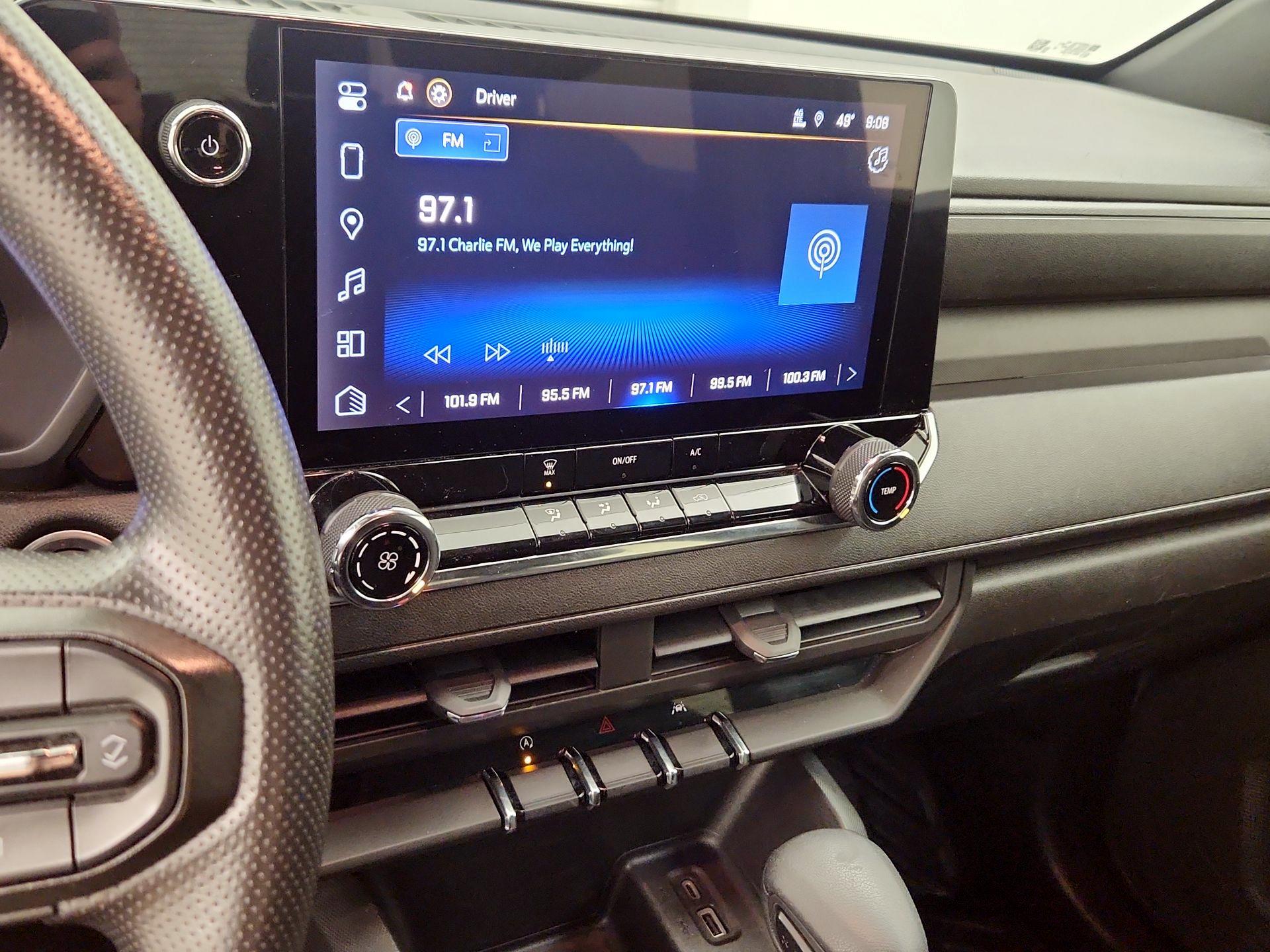 Thumbnail: 2023 Chevrolet Colorado - 15