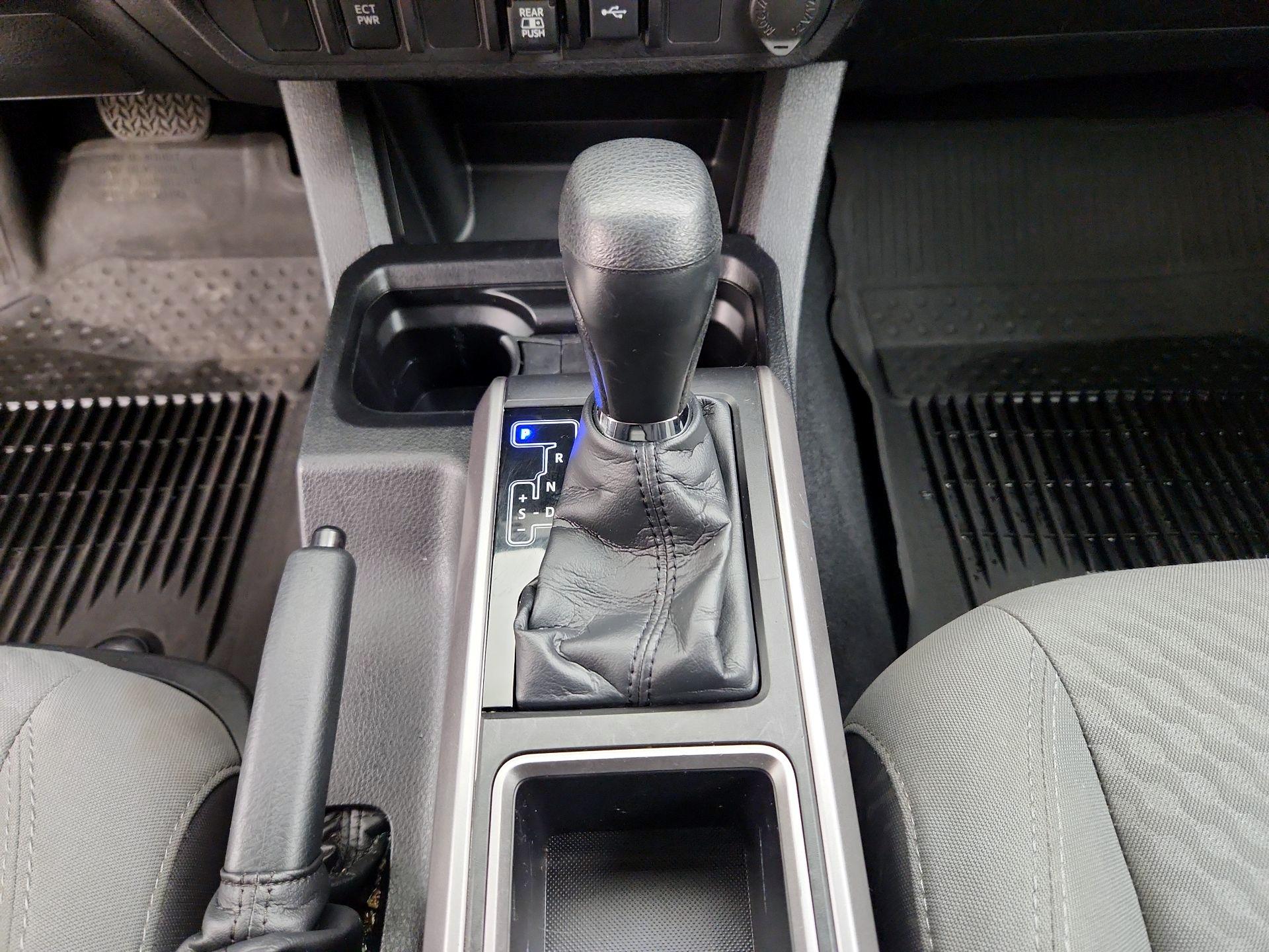 Thumbnail: 2021 Toyota Tacoma - 17