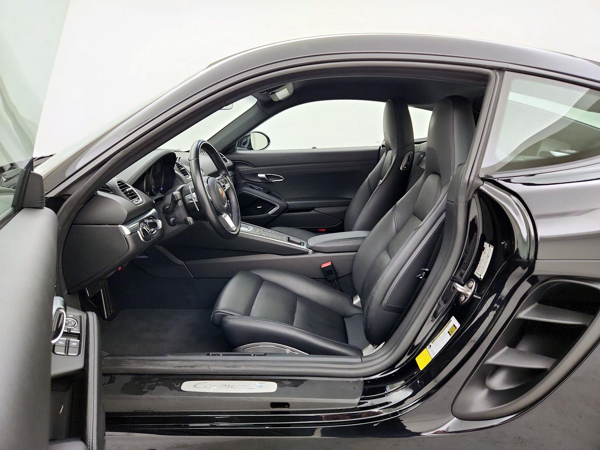 Thumbnail: 2022 Porsche 718 Cayman - 11