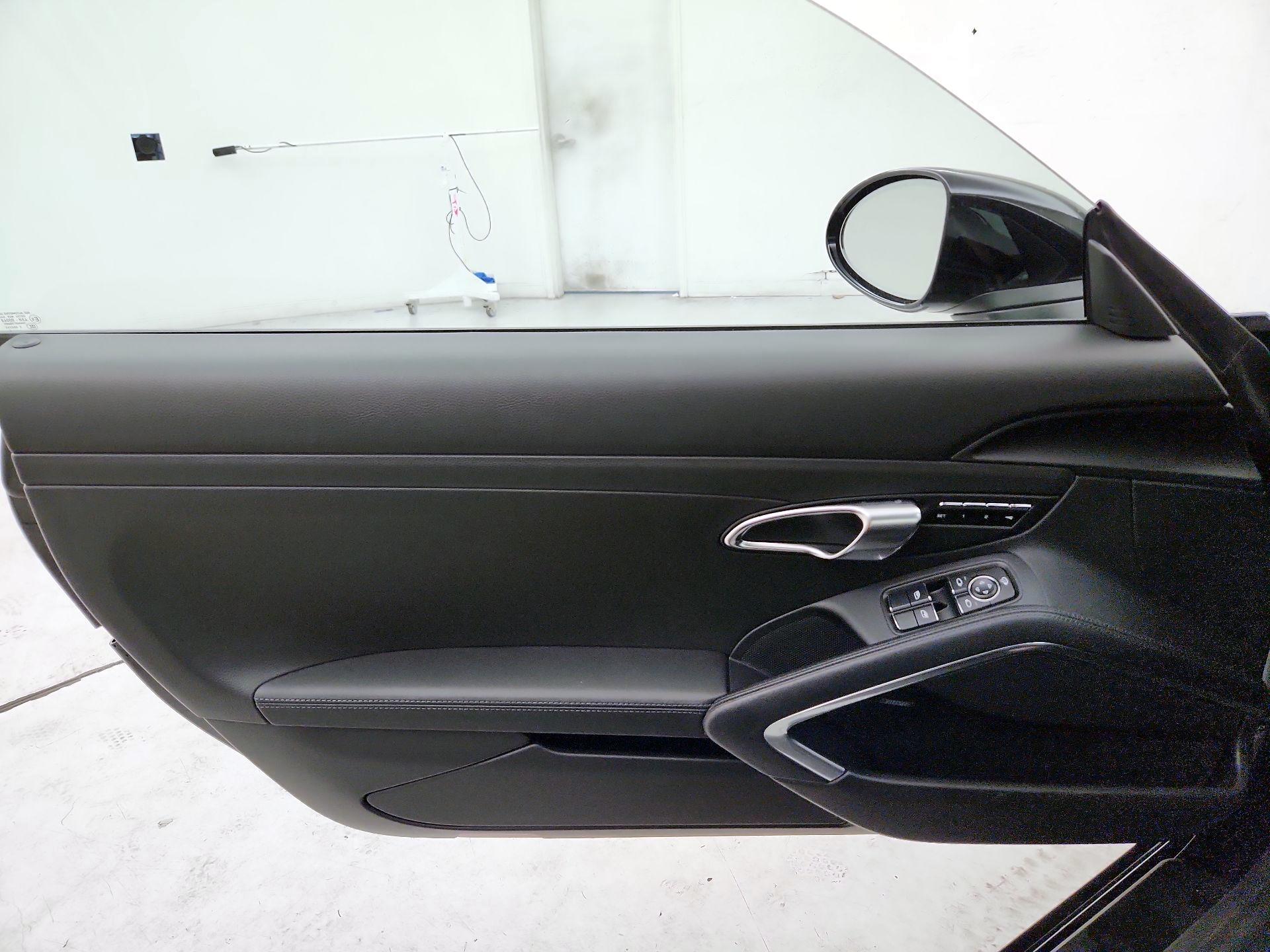 Thumbnail: 2022 Porsche 718 Cayman - 12