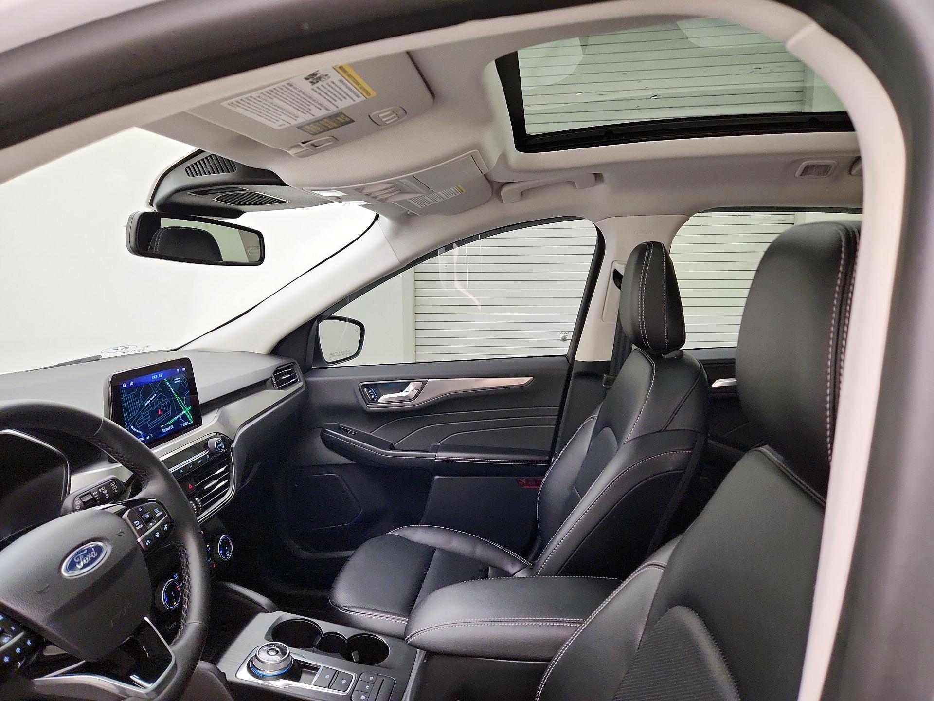 Thumbnail: 2022 Ford Escape - 20