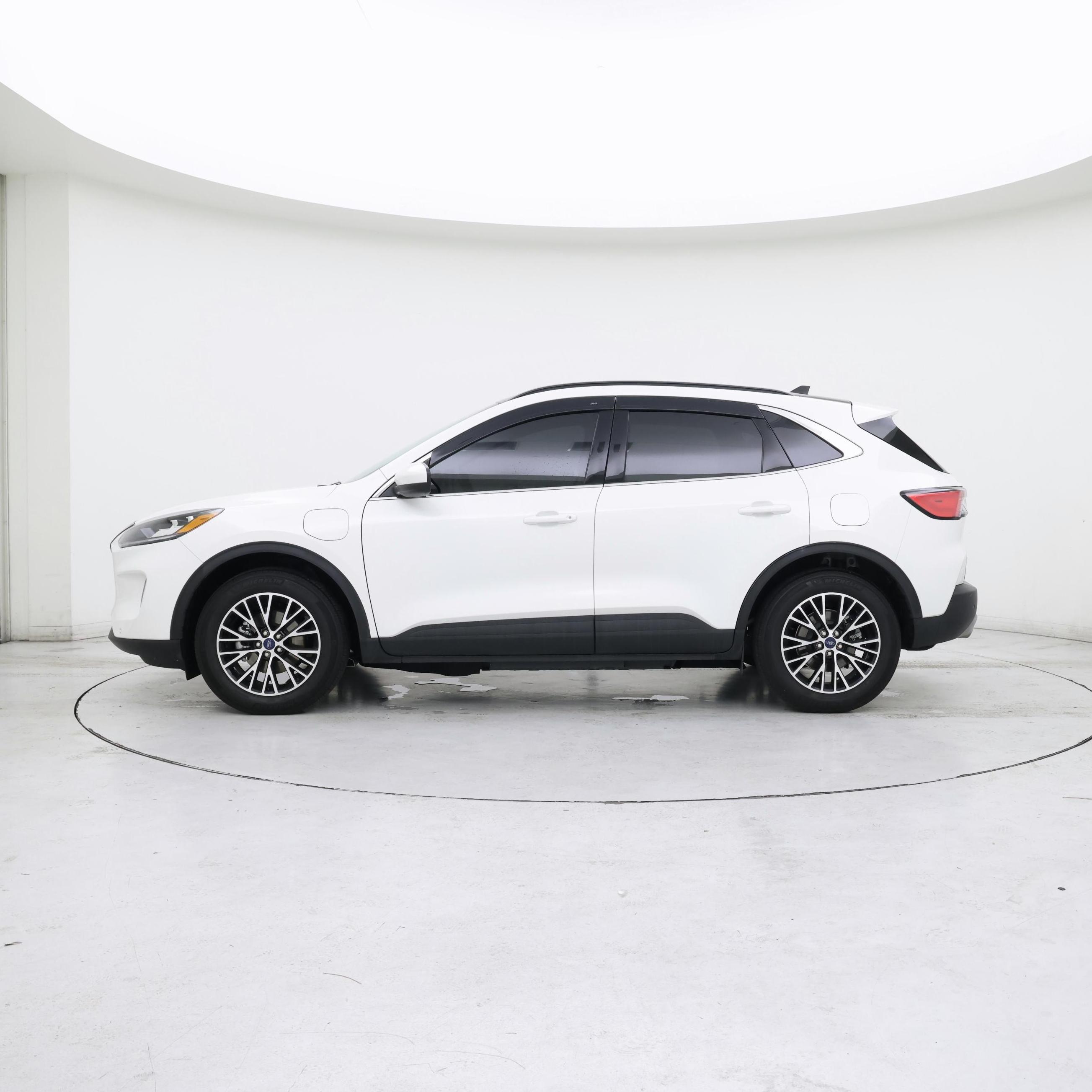 Thumbnail: 2022 Ford Escape - 3