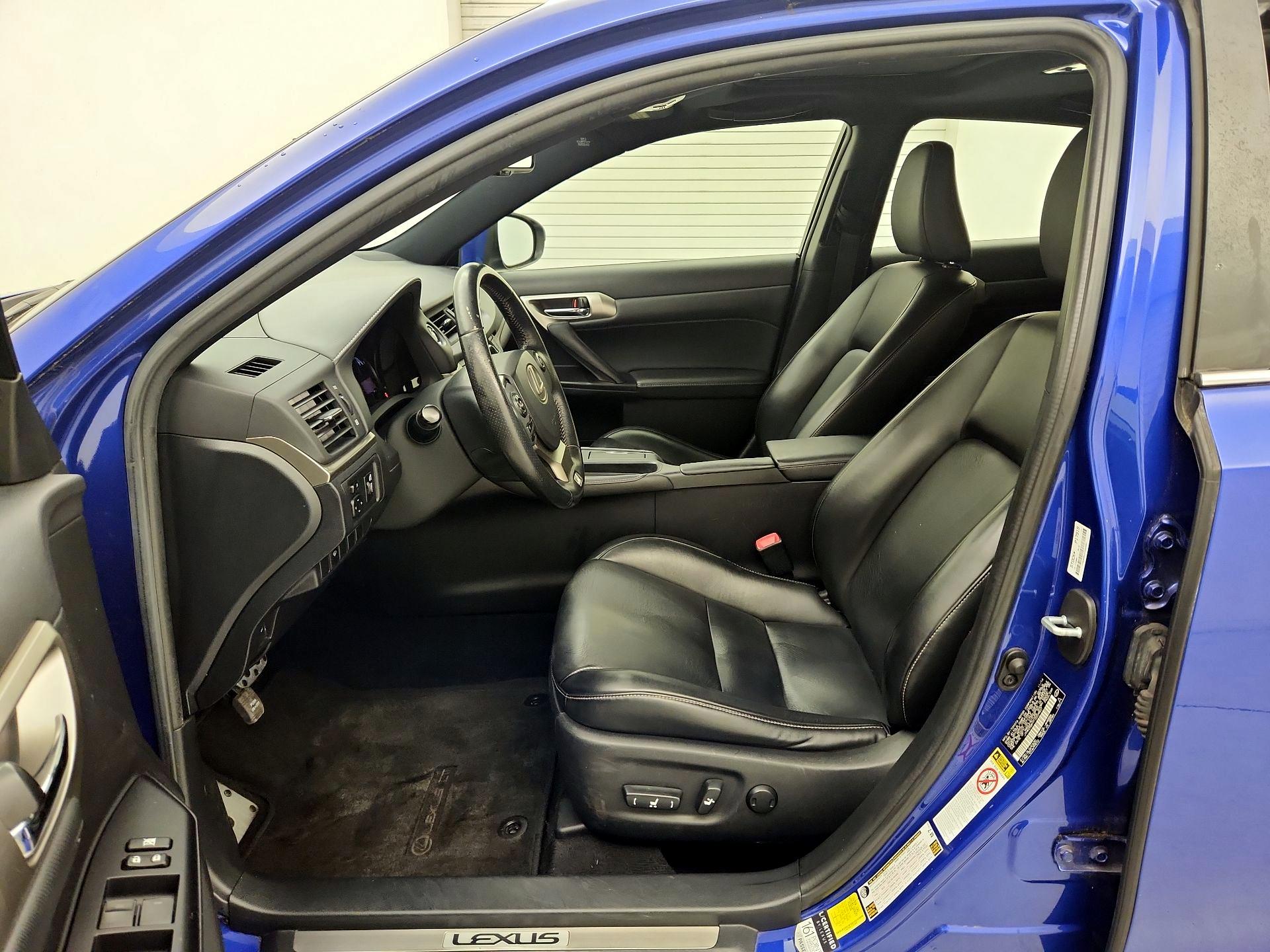 Thumbnail: 2015 Lexus CT - 11