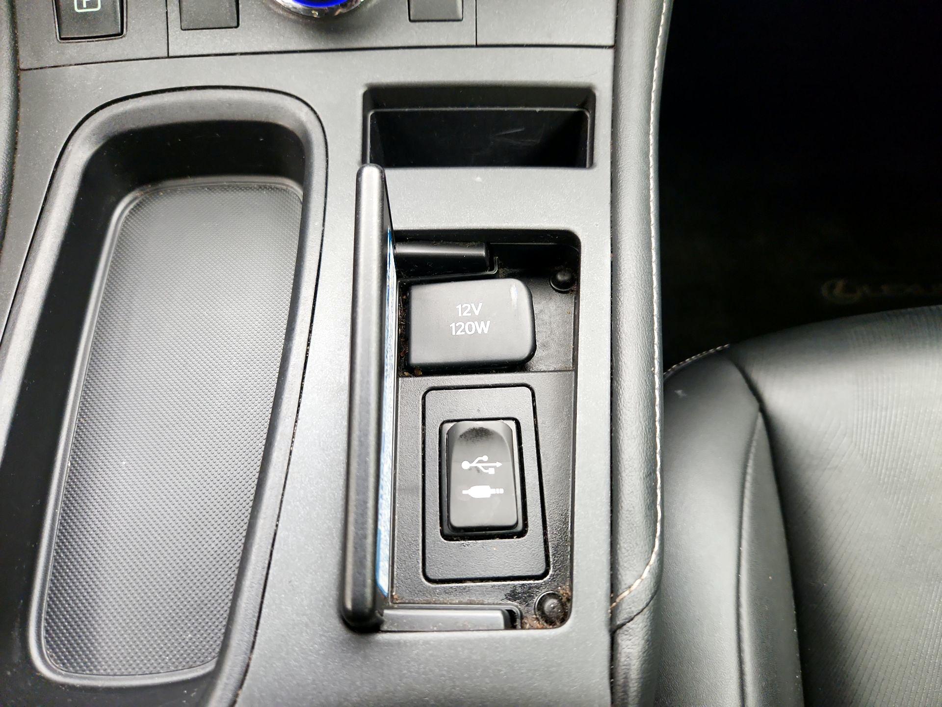 Thumbnail: 2015 Lexus CT - 18