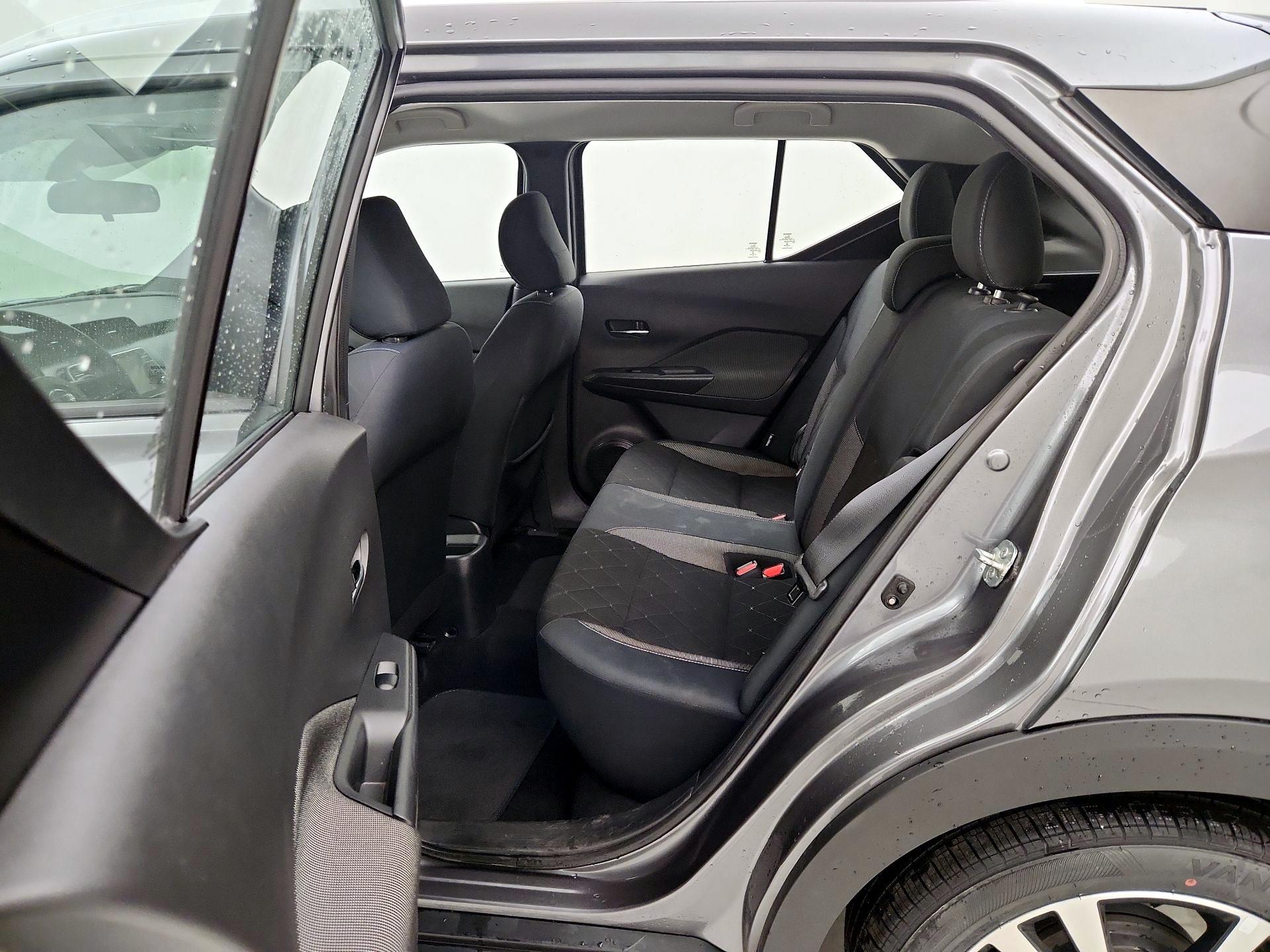 Thumbnail: 2020 Nissan Kicks - 18