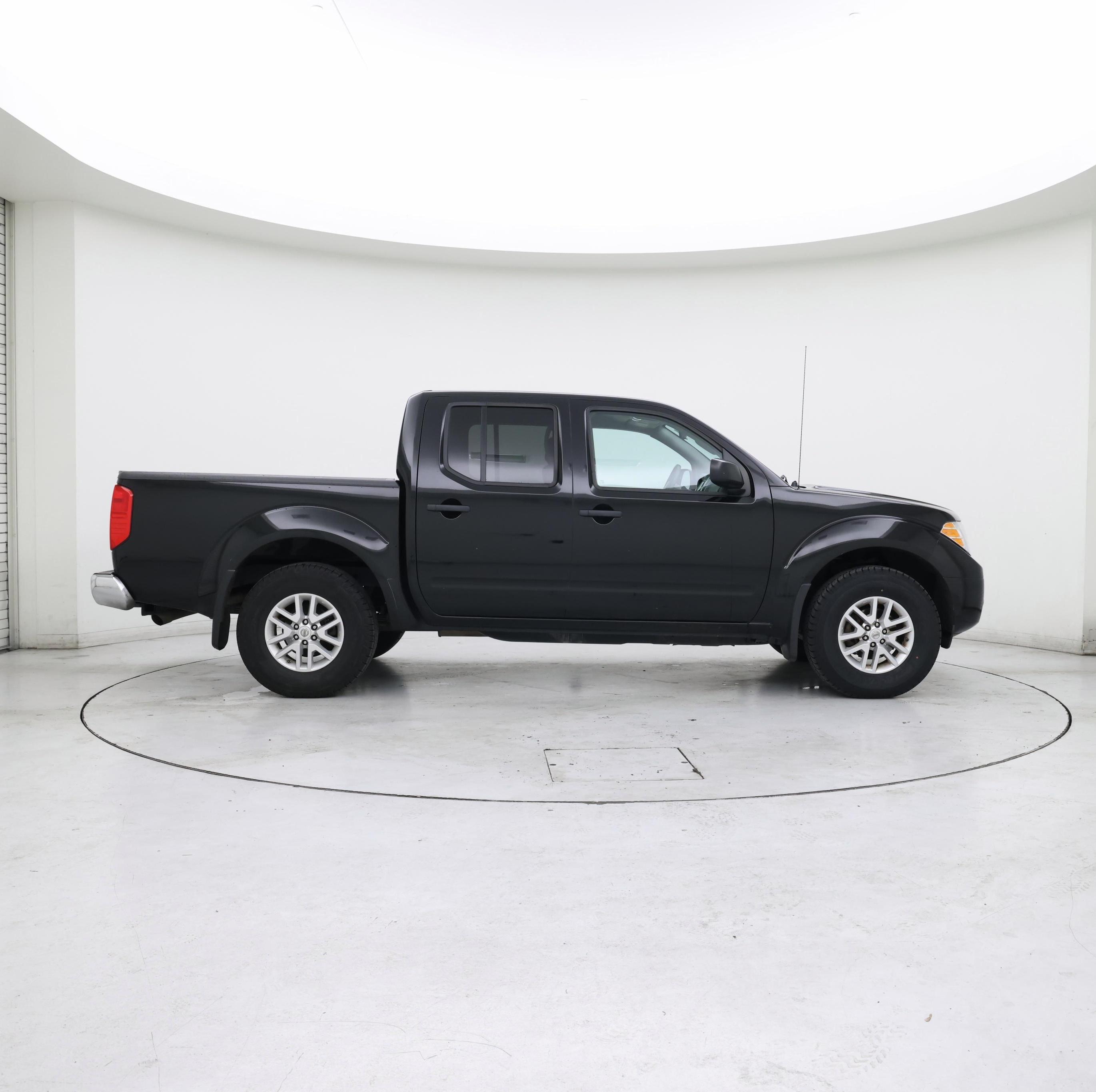 Thumbnail: 2017 Nissan Frontier - 7