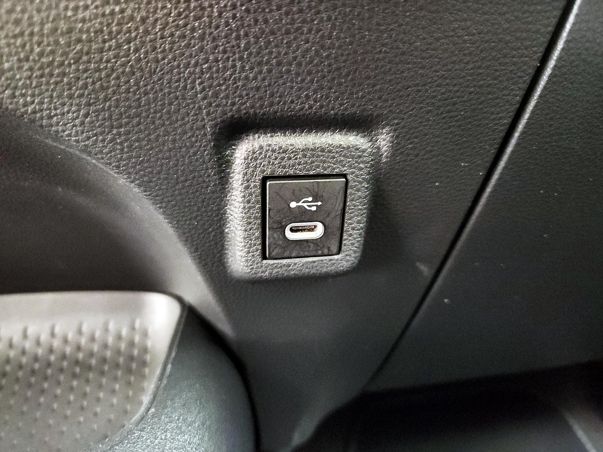 Thumbnail: 2024 Toyota Corolla - 18