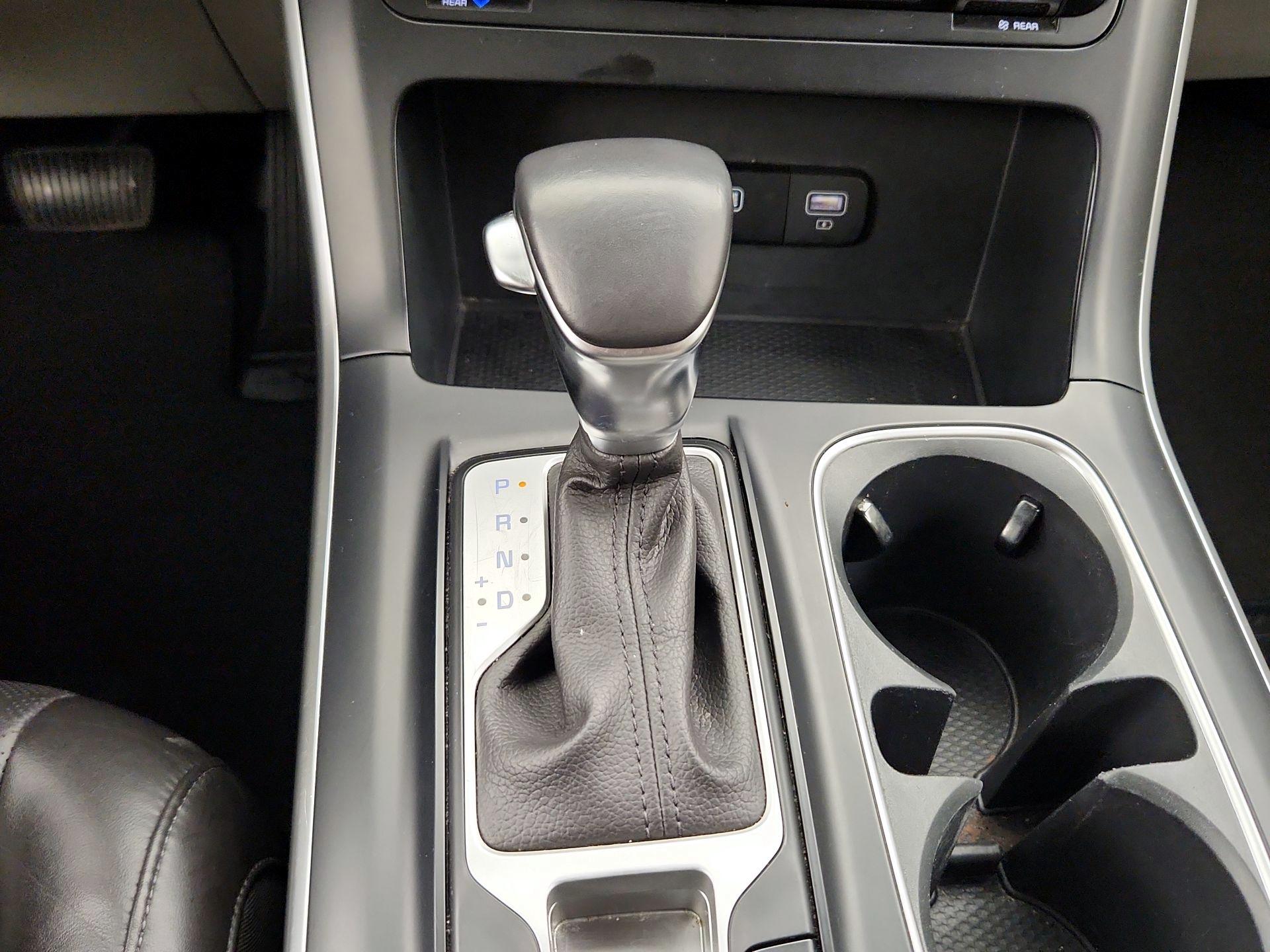 Thumbnail: 2024 Kia Carnival - 17