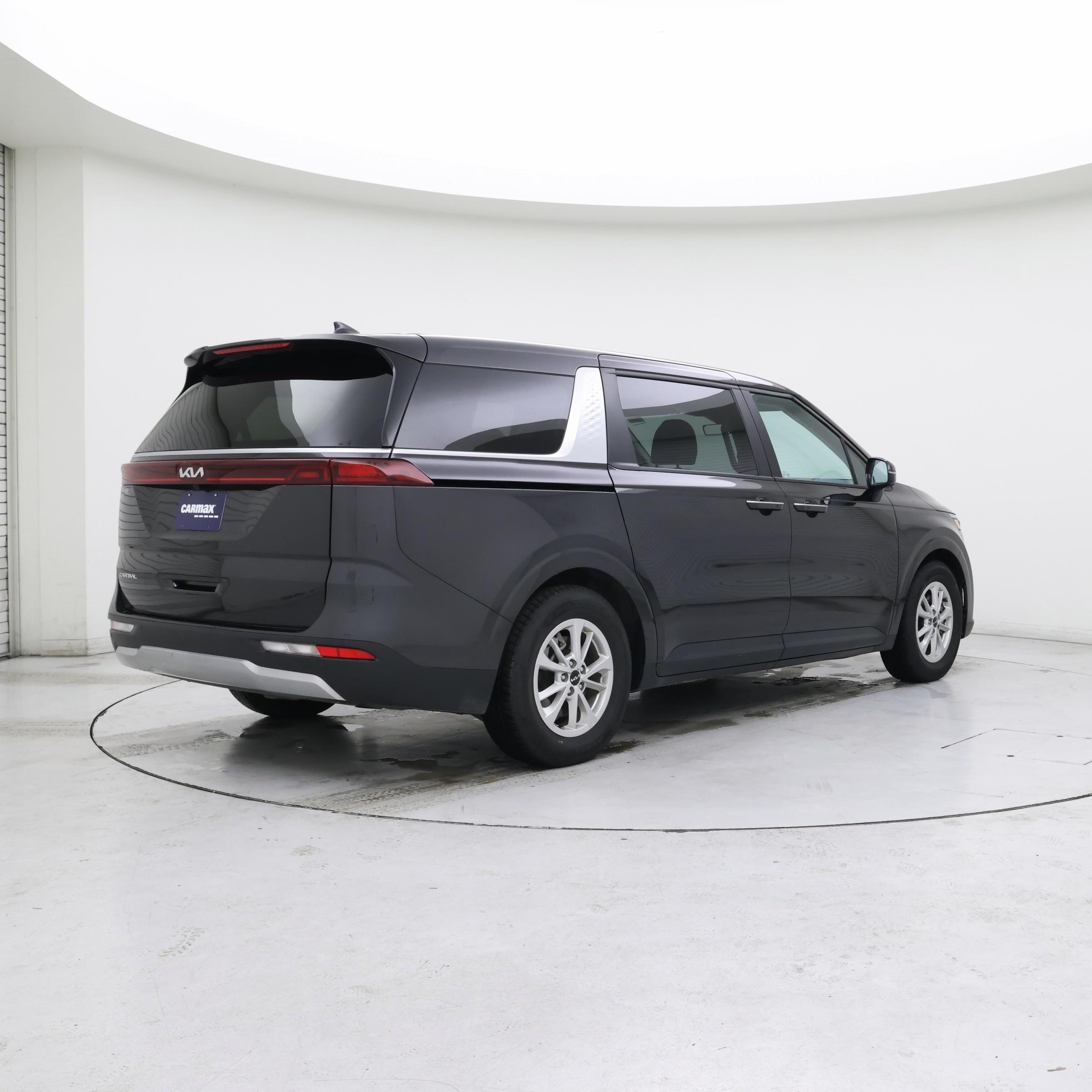 Thumbnail: 2024 Kia Carnival - 8