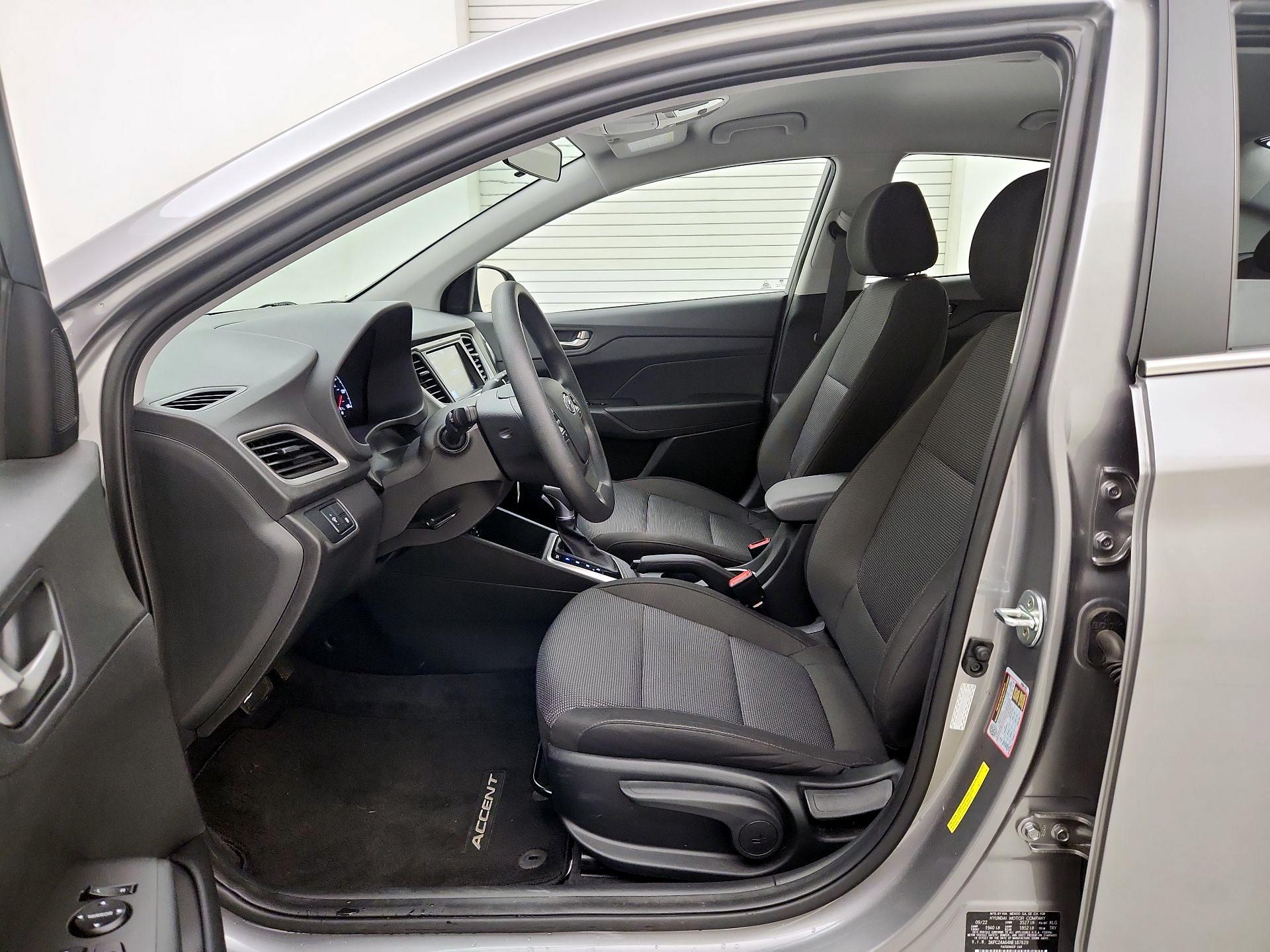 Thumbnail: 2022 Hyundai Accent - 11