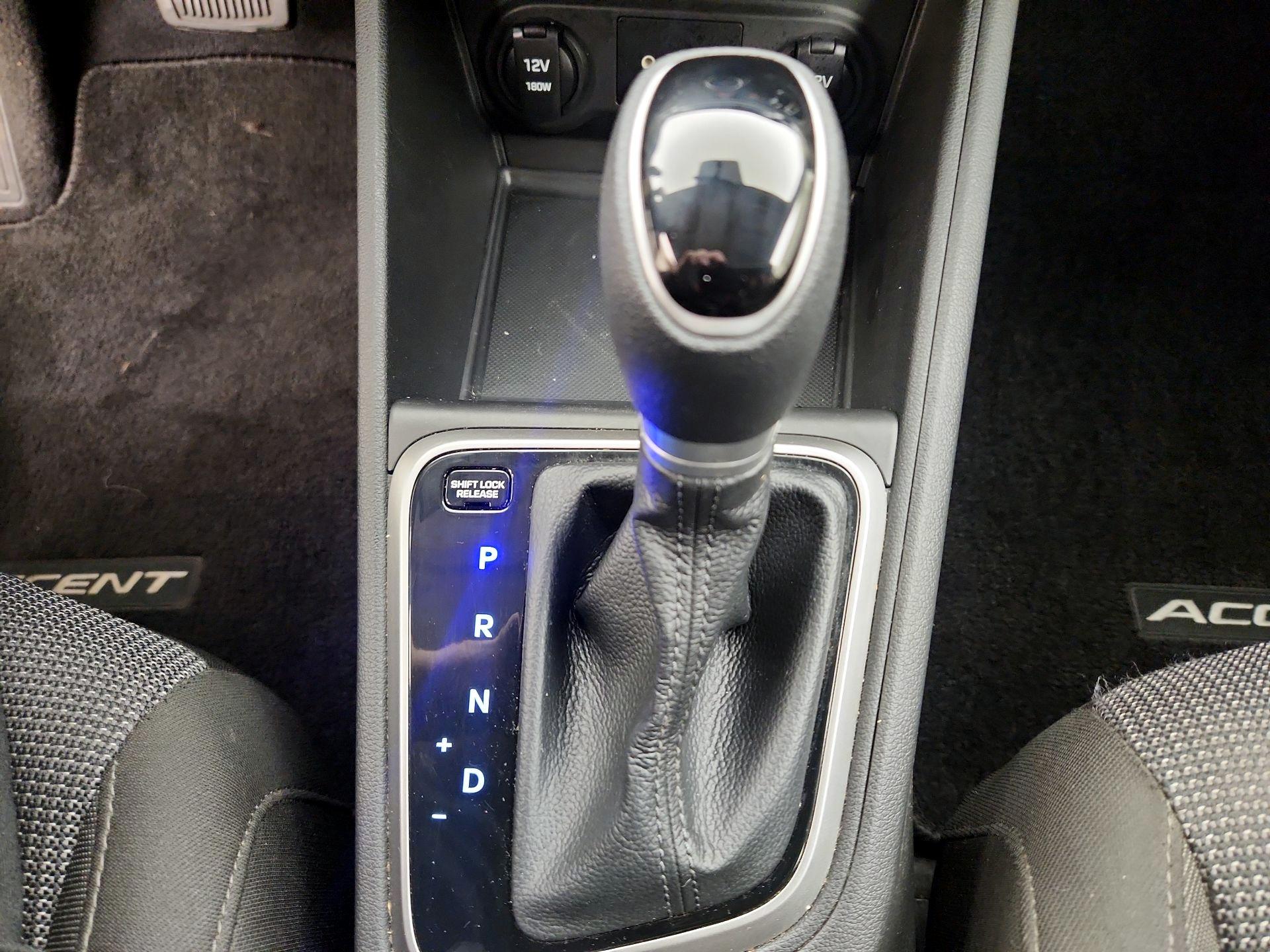 Thumbnail: 2022 Hyundai Accent - 17