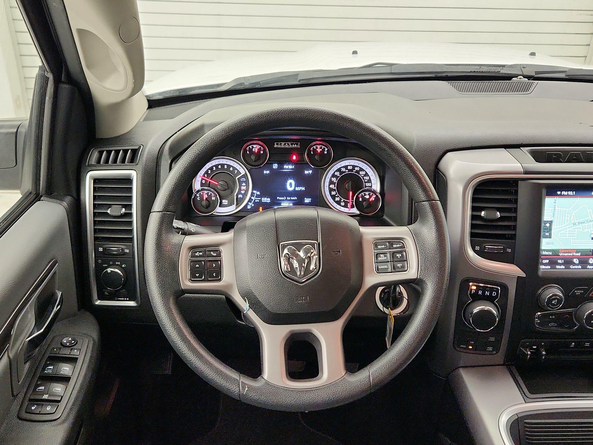 Thumbnail: 2023 RAM 1500 Classic - 10