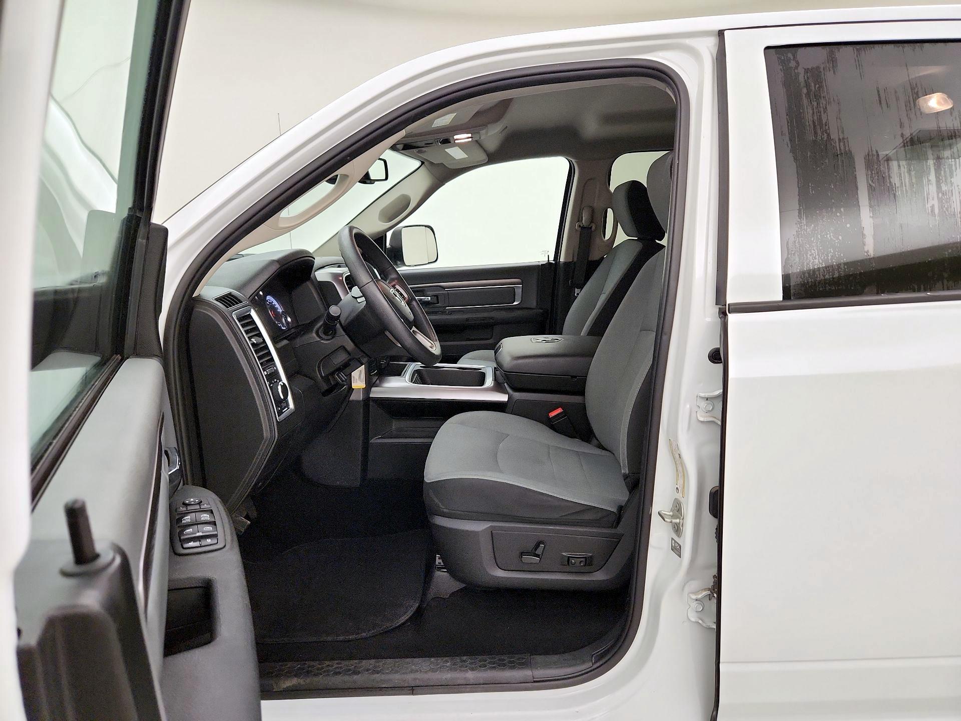 Thumbnail: 2023 RAM 1500 Classic - 11