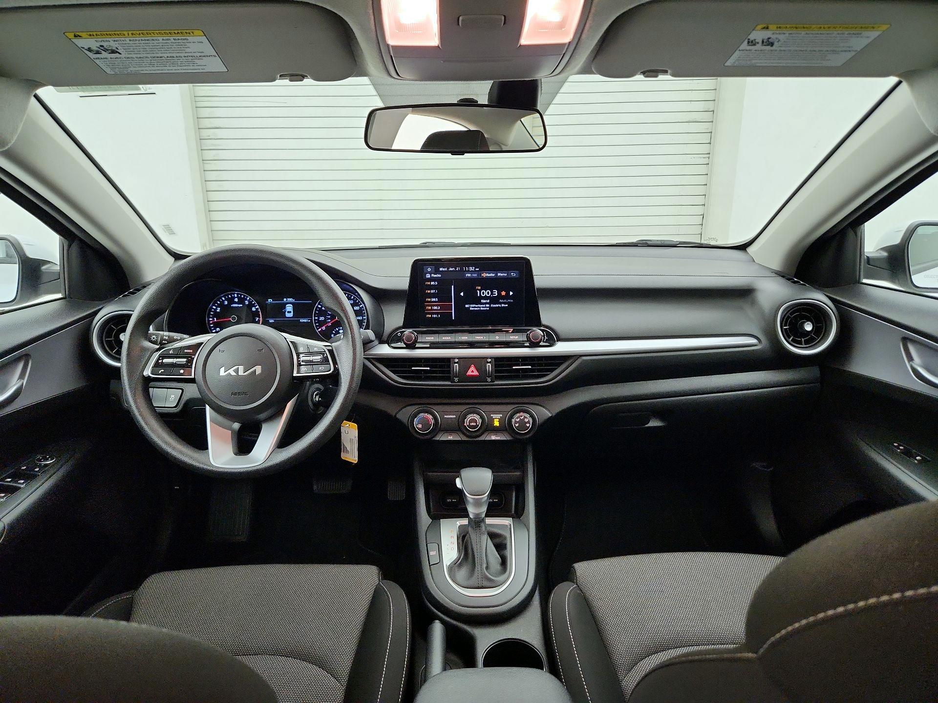 Thumbnail: 2023 Kia Forte - 9