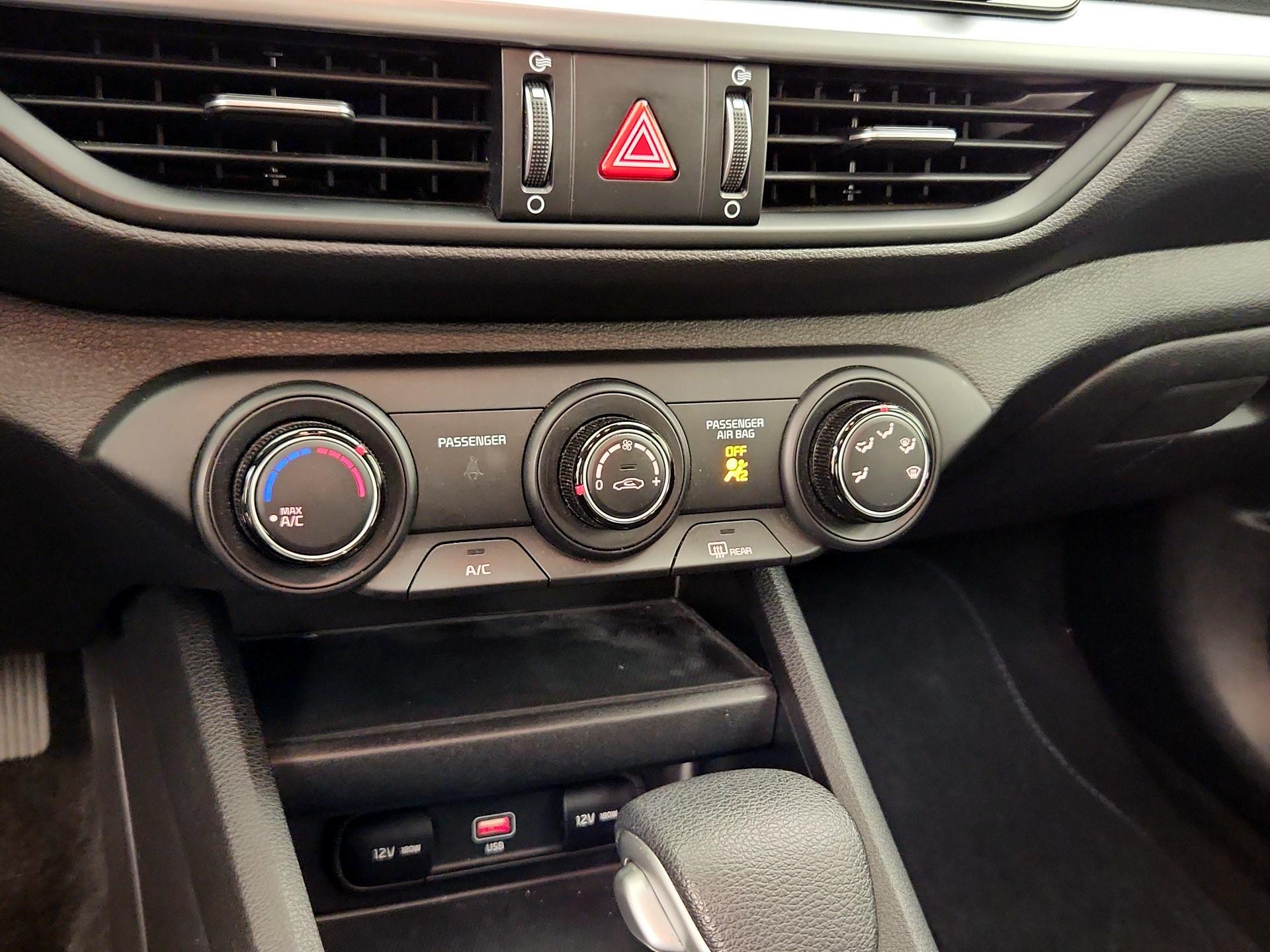 Thumbnail: 2023 Kia Forte - 16