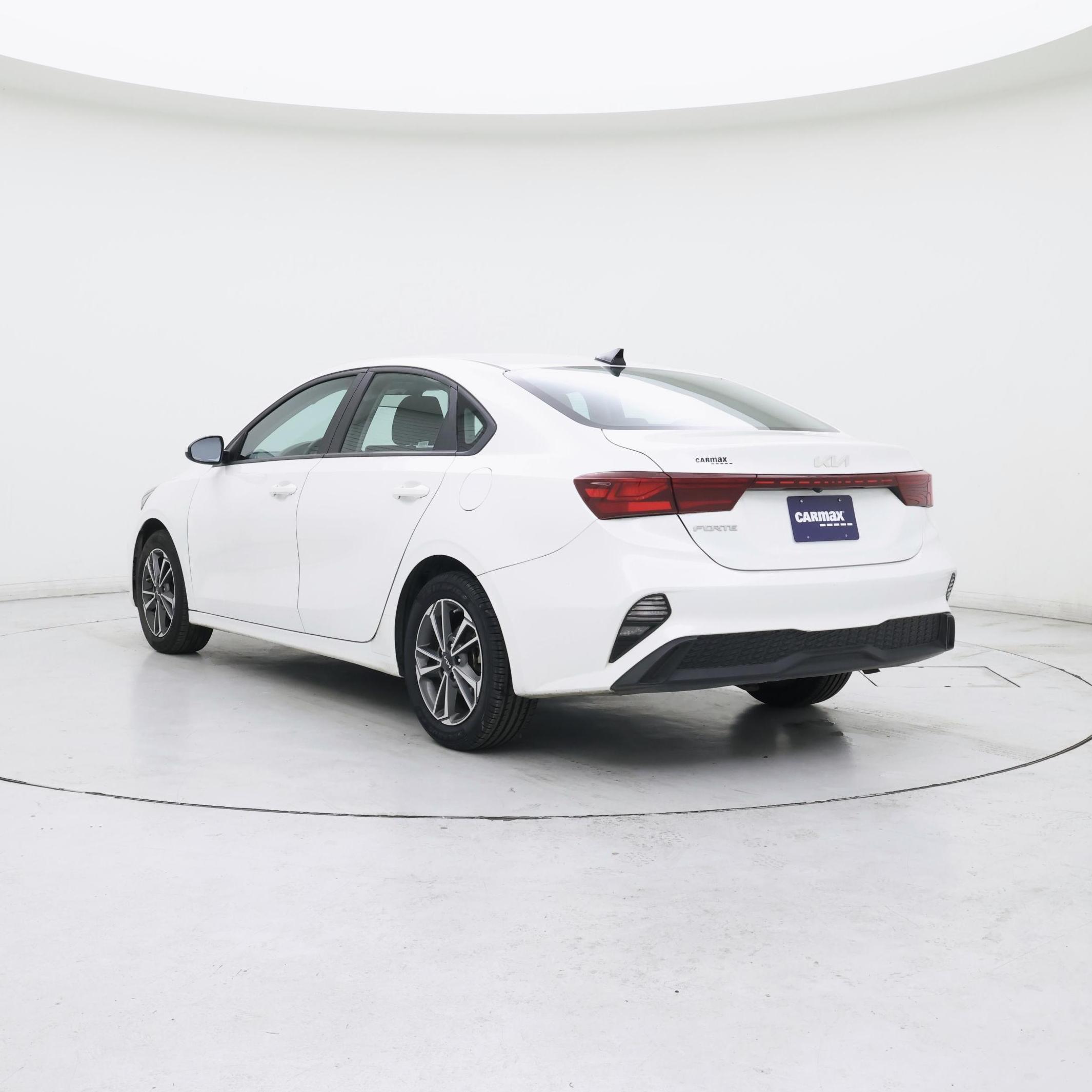 Thumbnail: 2023 Kia Forte - 2