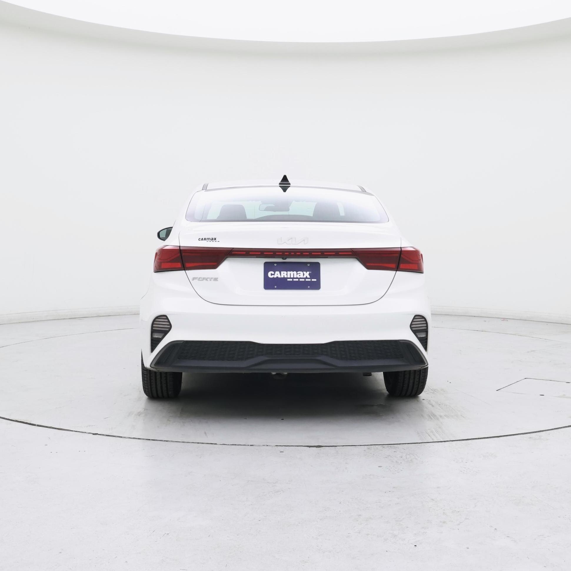 Thumbnail: 2023 Kia Forte - 6