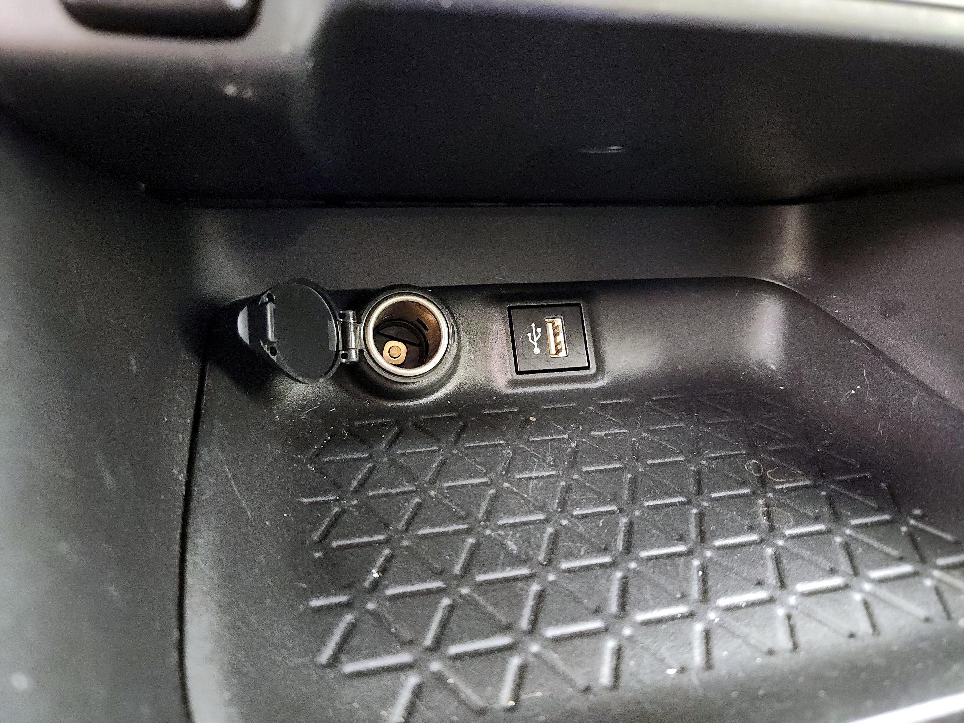 Thumbnail: 2024 Toyota RAV4 - 18