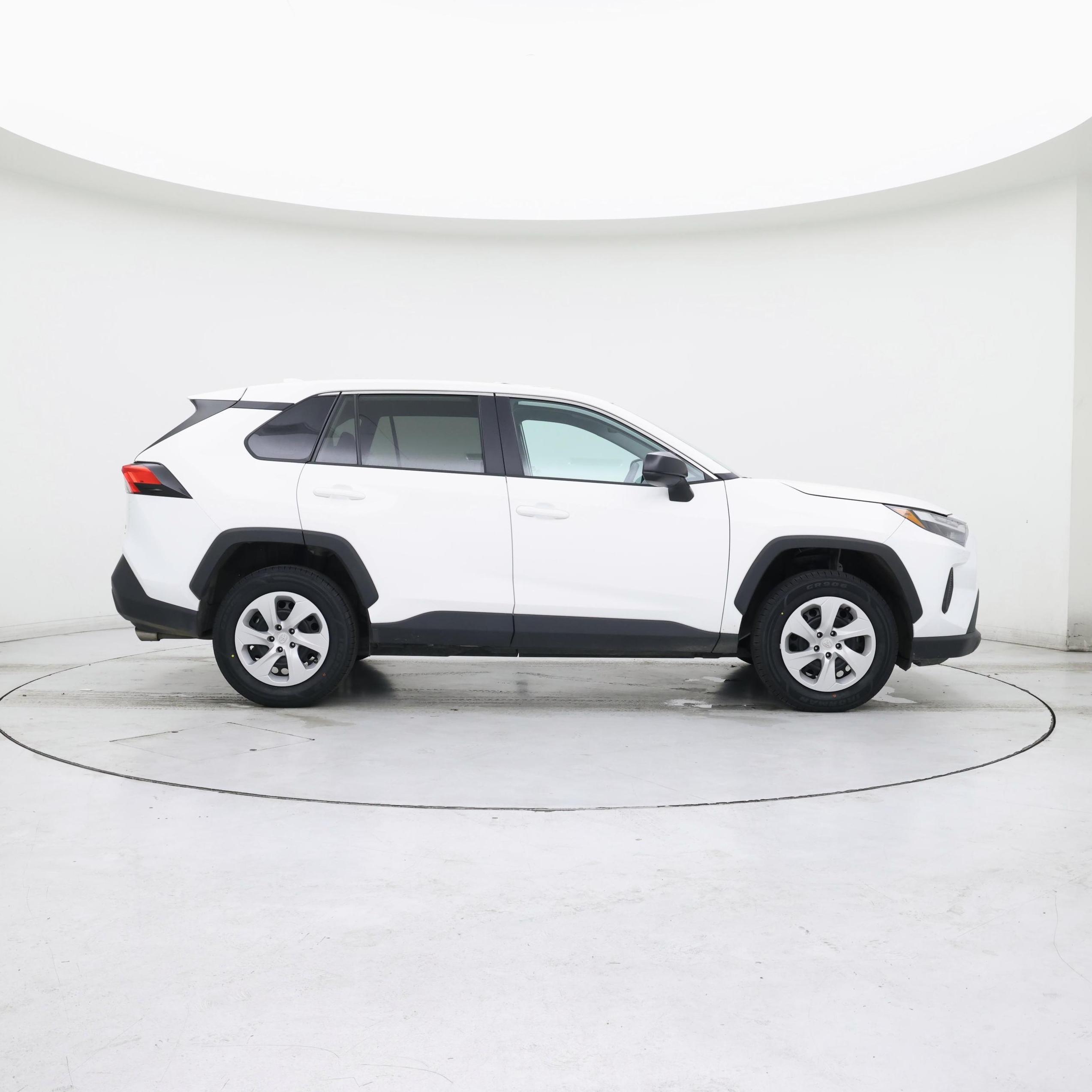 Thumbnail: 2024 Toyota RAV4 - 7