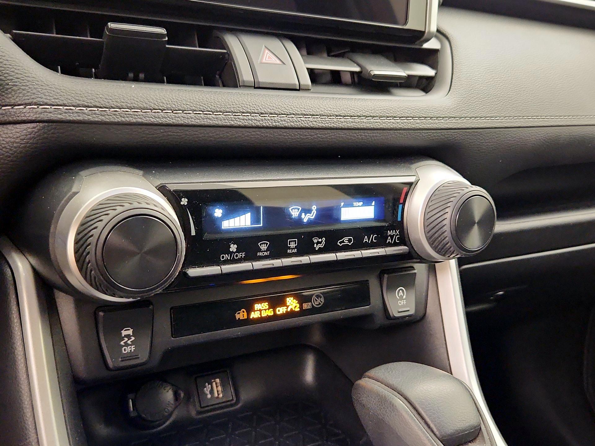 Thumbnail: 2023 Toyota RAV4 - 16