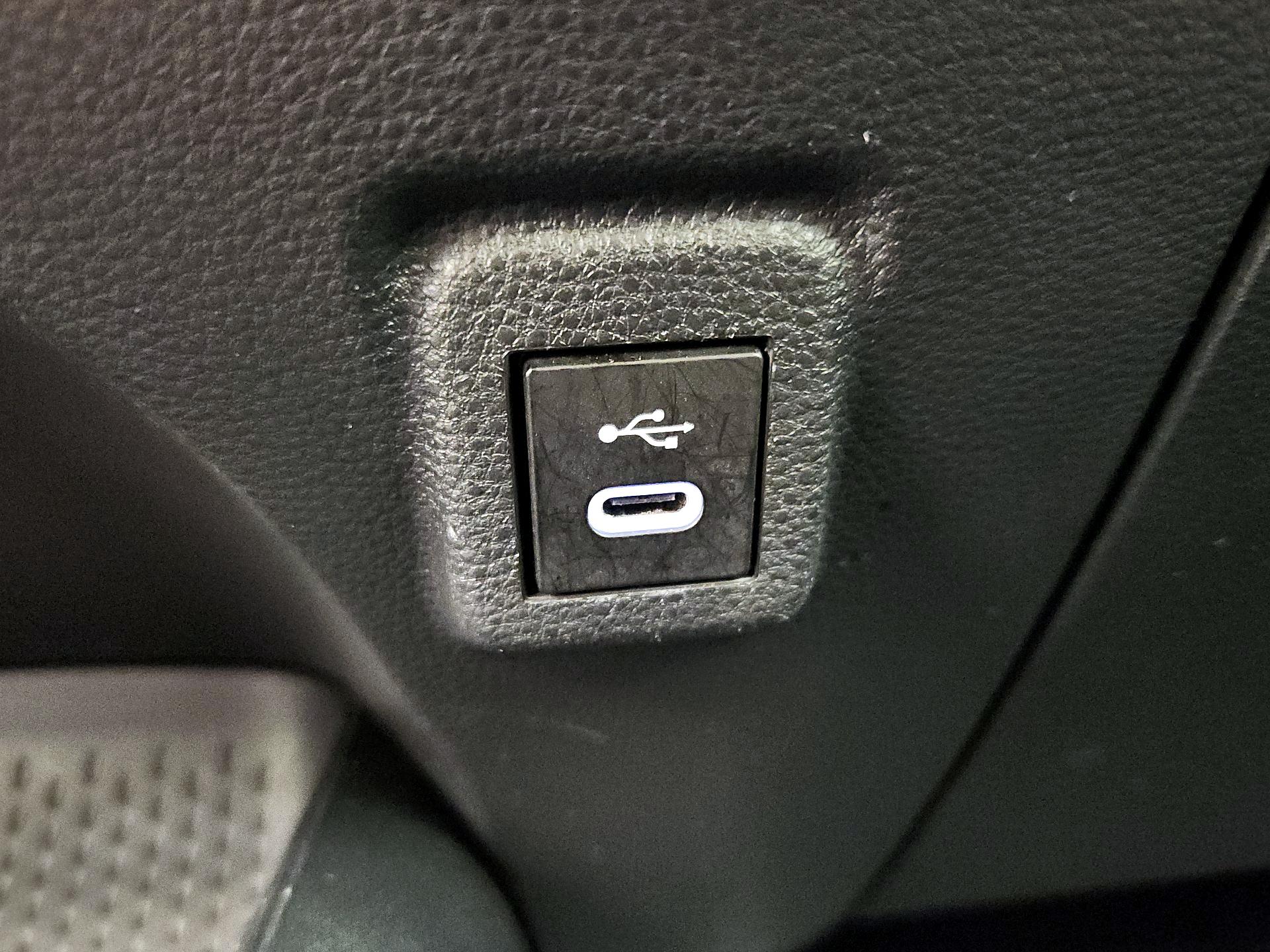 Thumbnail: 2024 Toyota Corolla - 18