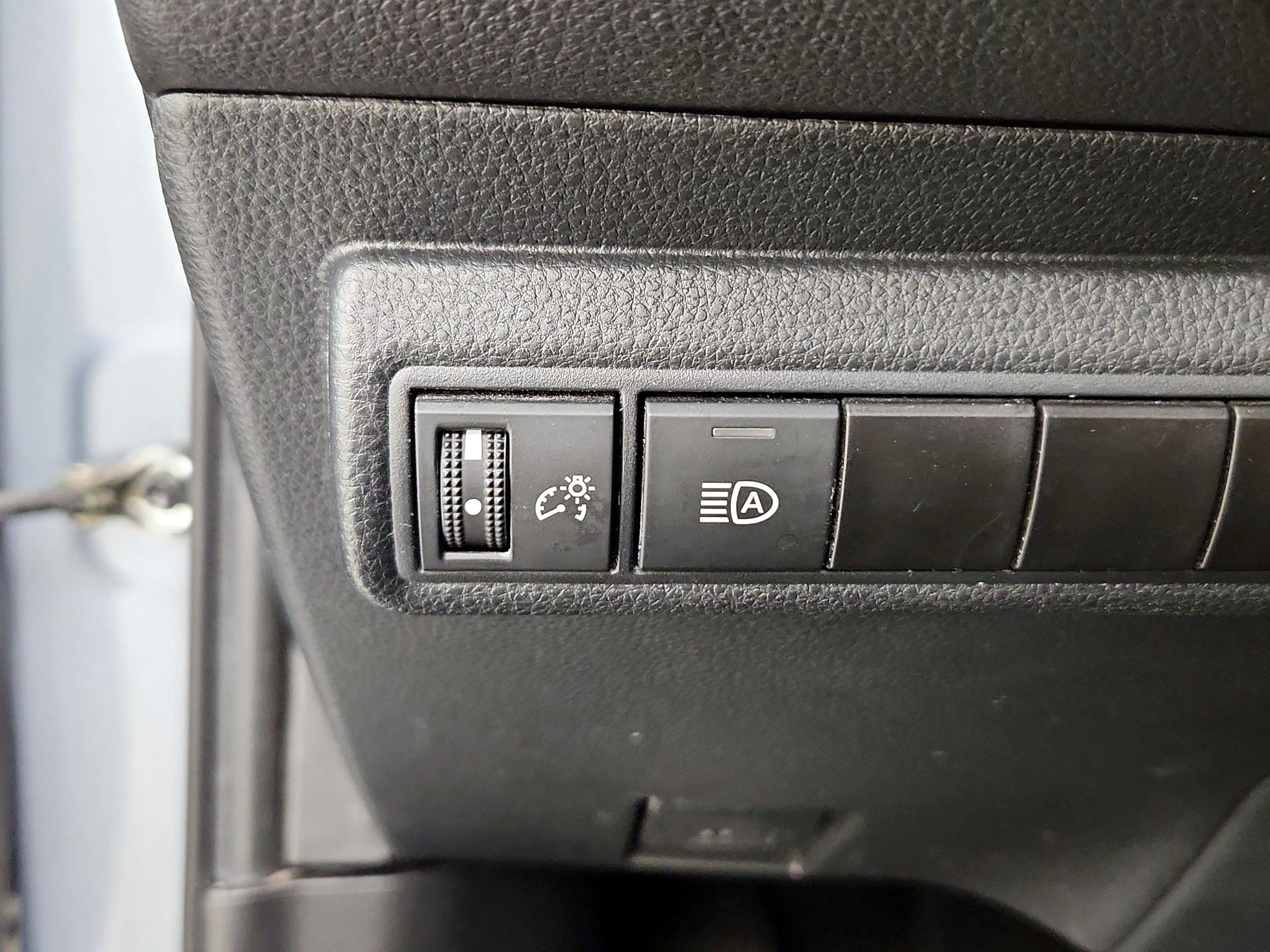 Thumbnail: 2024 Toyota Corolla - 13